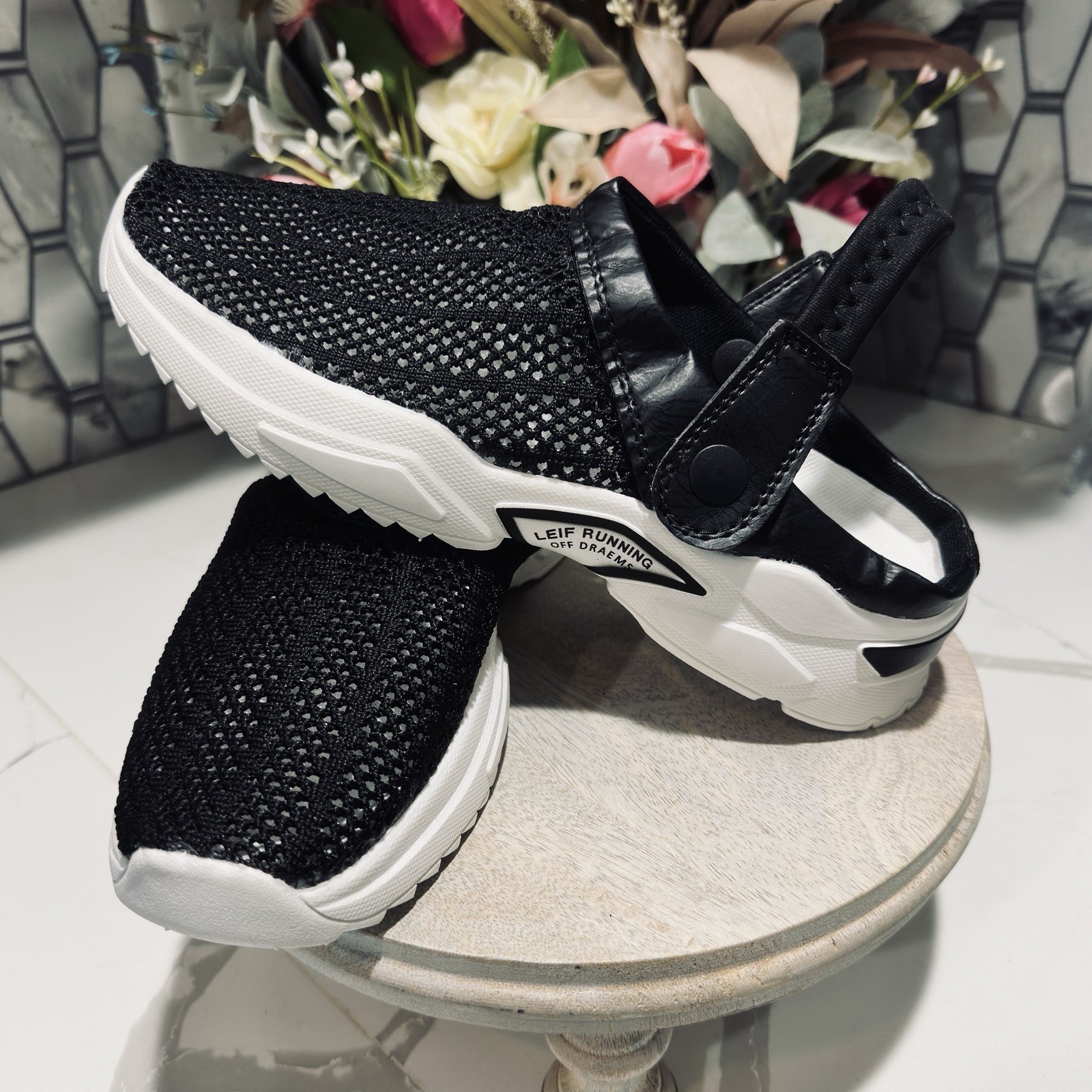 Black Mesh Flat Slingback Breathable Cushion Shoe Pool Beach Walking Sz 41 10