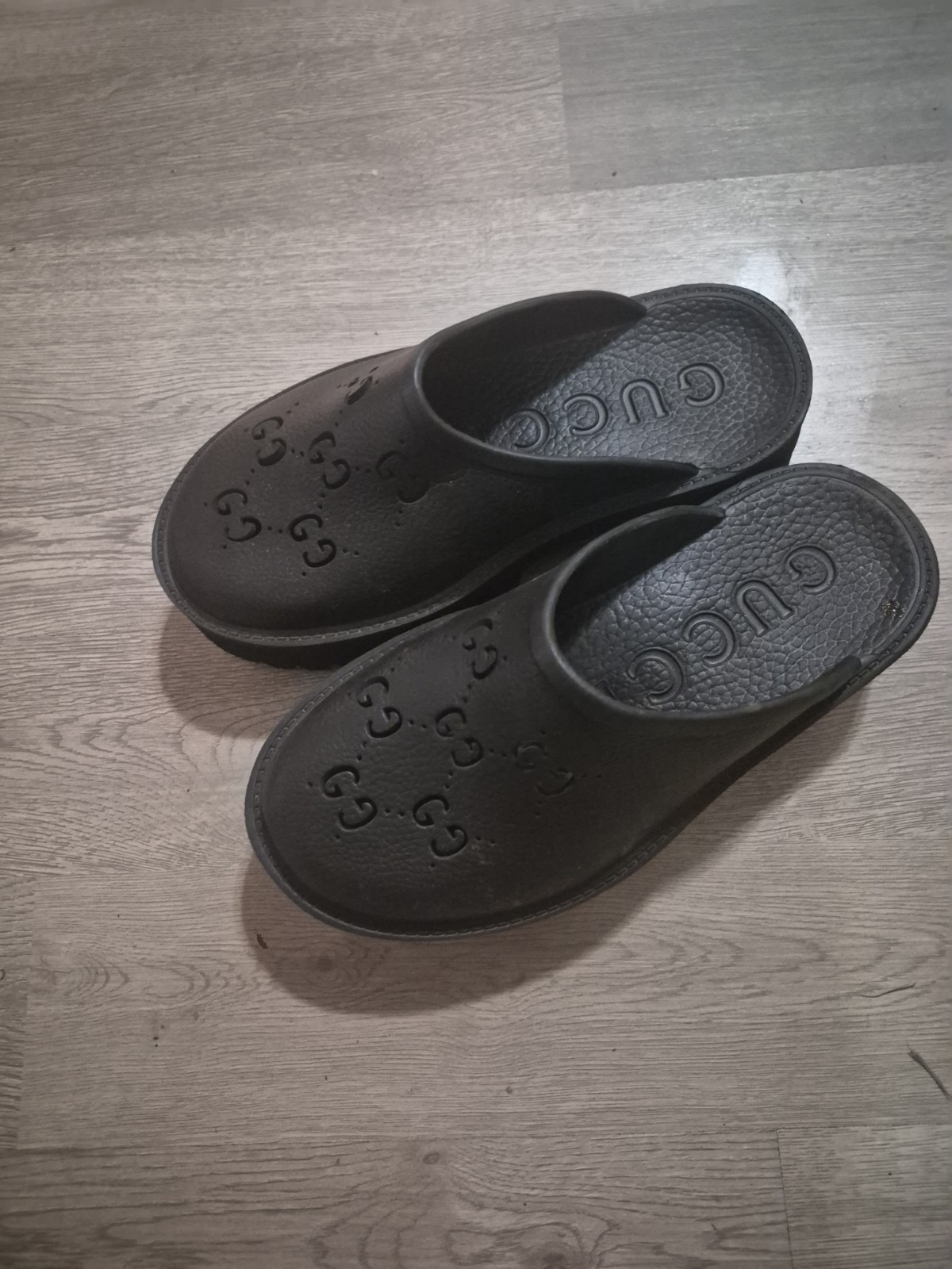 gucci clogs womens 6