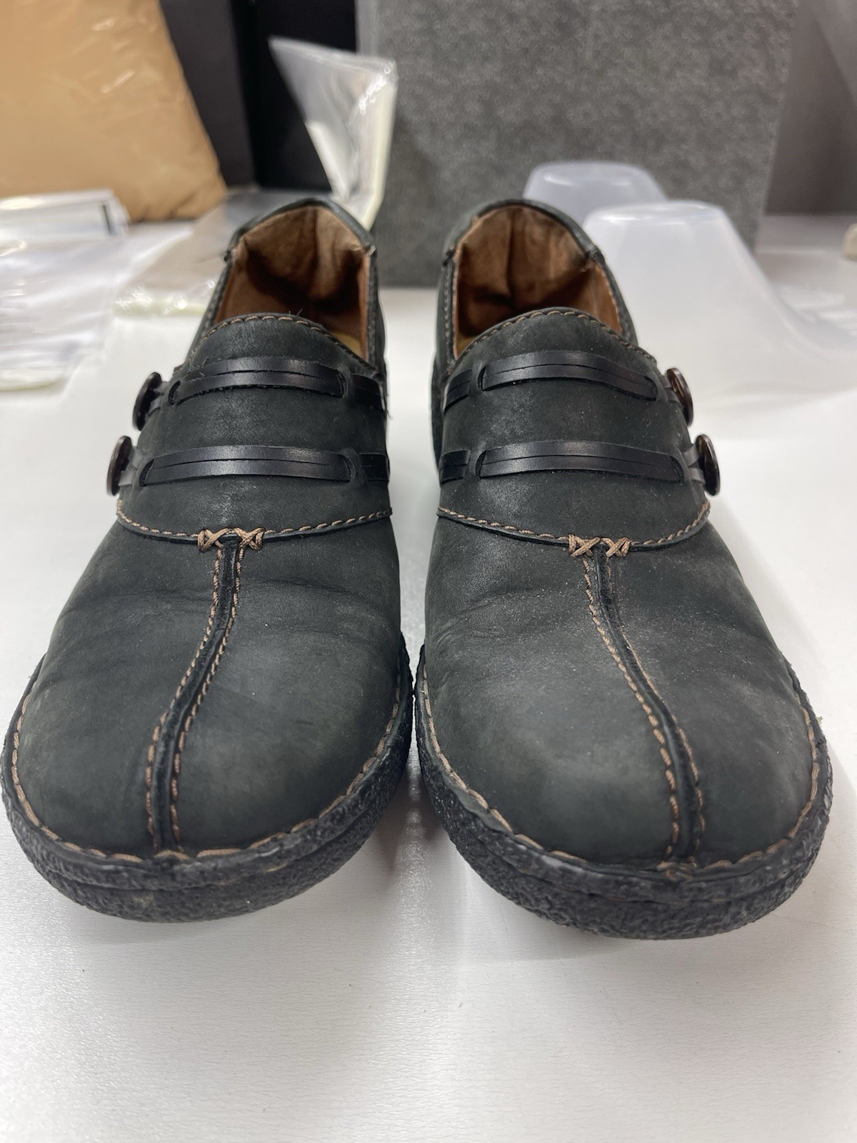 Clarks Artisan Women’s Black Leather Slip-on Shoes with Button Details Size 11 M