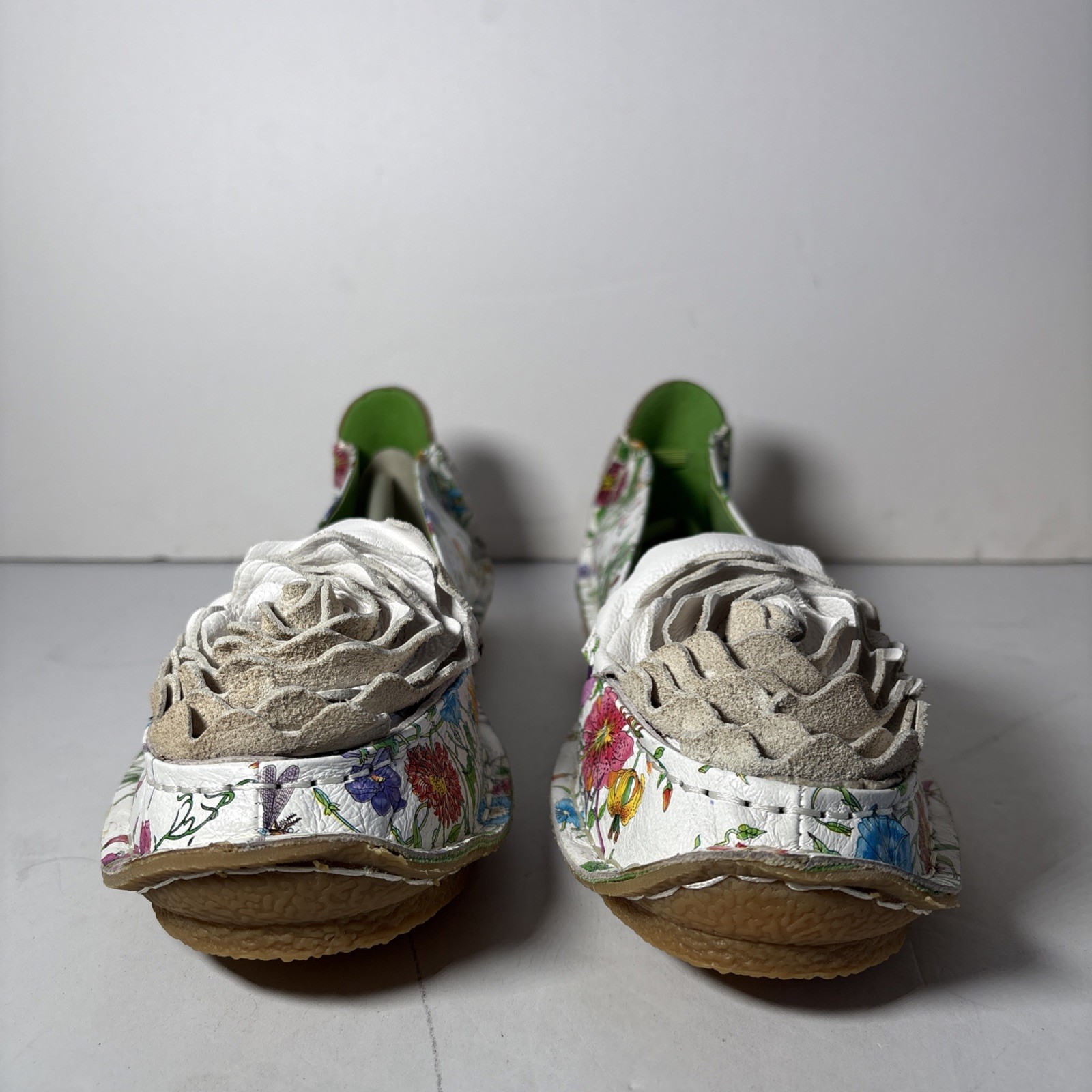 SIZE 7.5 – 8 L’ARTISTE DEZI-GARDEN SHOES WHITE MULTI