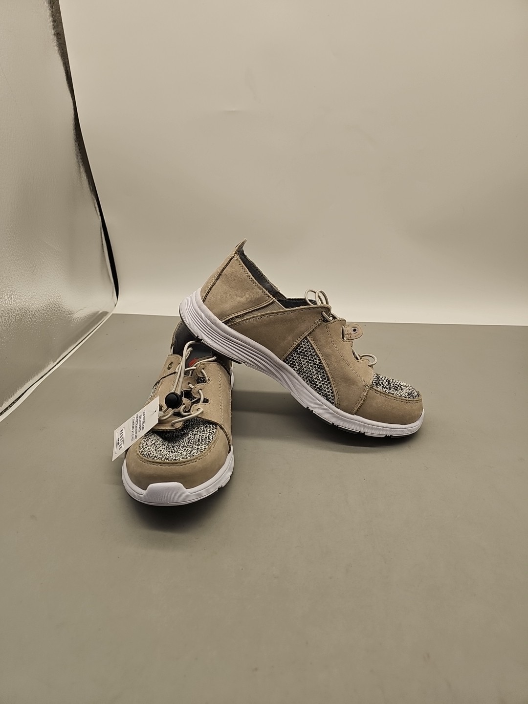 NEW Pandere Bali Women’s Leather Shoes Drawstring Sneakers Gray Nubuck Size 10
