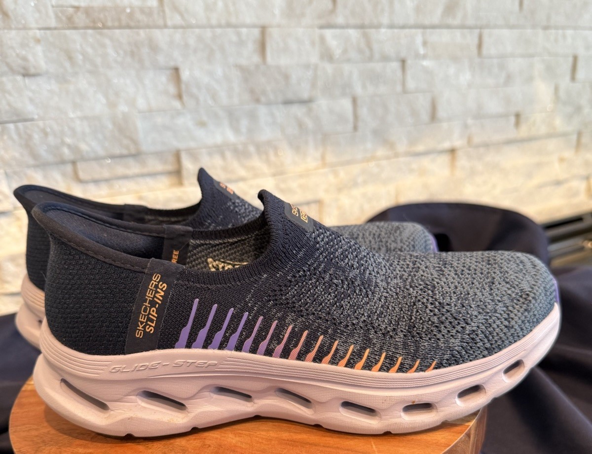 Skechers Women’s Go Walk Glide Step 2.0 Venus Hands Free Slip-ins Sneaker