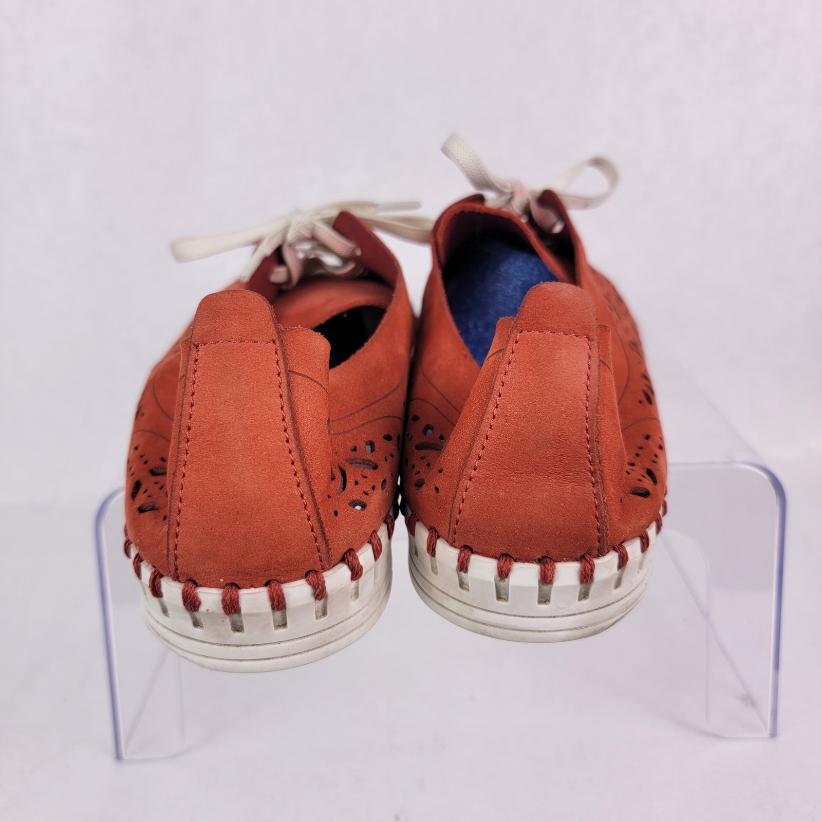 Eric Michael Laser Cut Suede Lace Up Nubuck Sneakers Womens 6.5-7 Casual Preppy