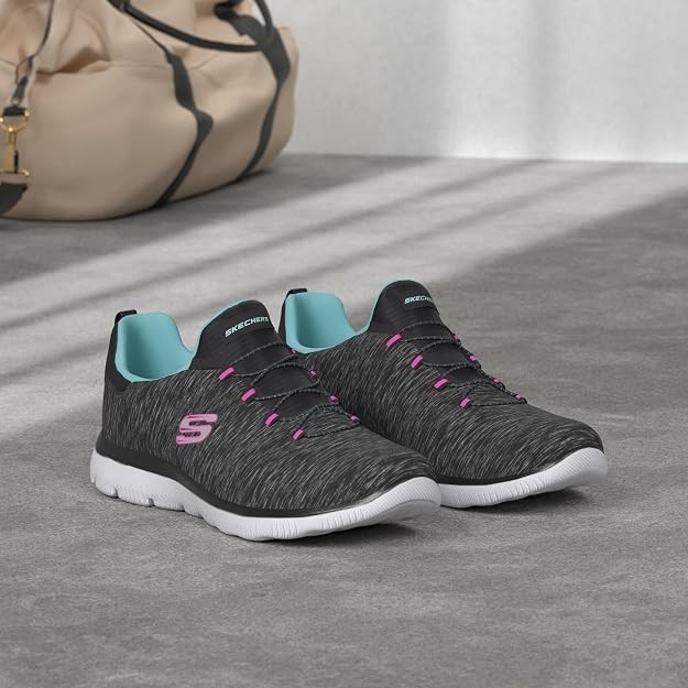 Skechers Women’s Summits Slip Ins Memory Foam Insole Size 8 New in Box!