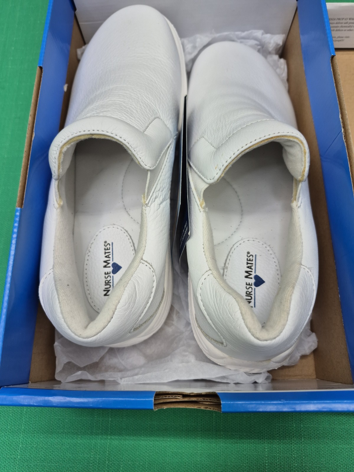 (M) 229904 NURSE MATE WOMEN SHOE DOVE WHITE SLIP RESISTANT NEW w BOX Euro 40.5