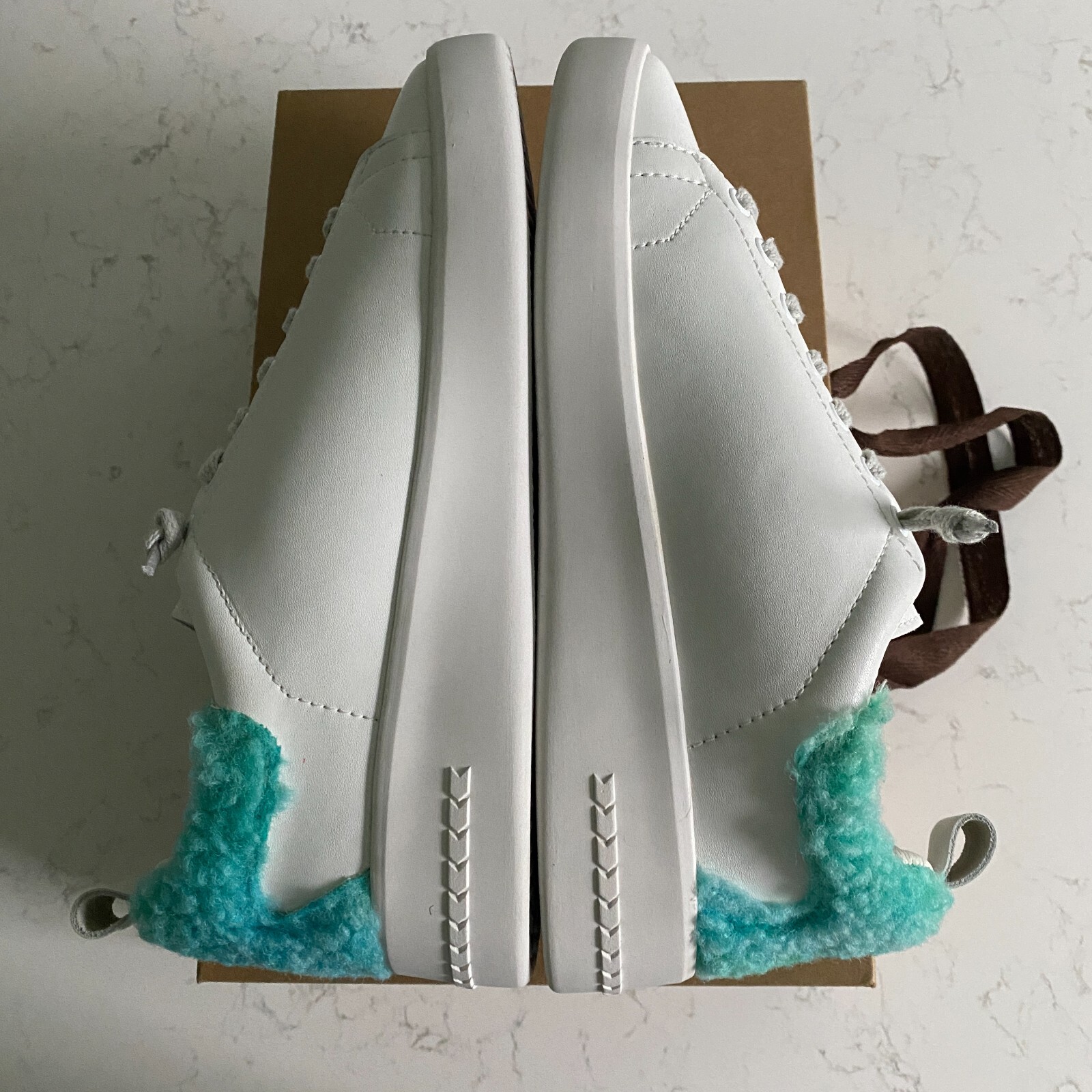 Vintage Havana Destiny White Tie Multi Women’s Sneakers Size 8 Fall