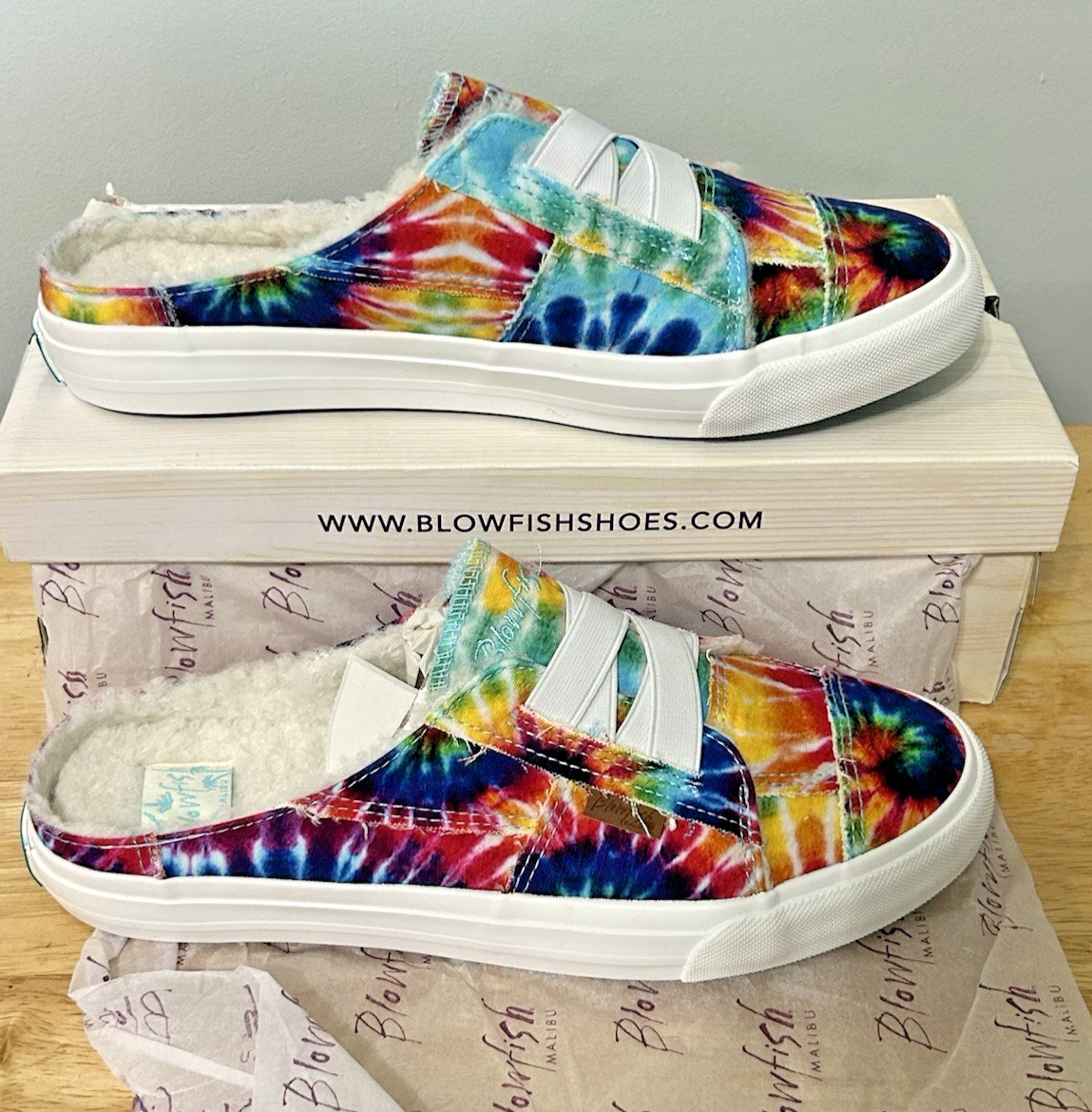 Blowfish Rainbow Tie Dye Sneaker Slip-On 9 M ladies distressed frayed New in Box