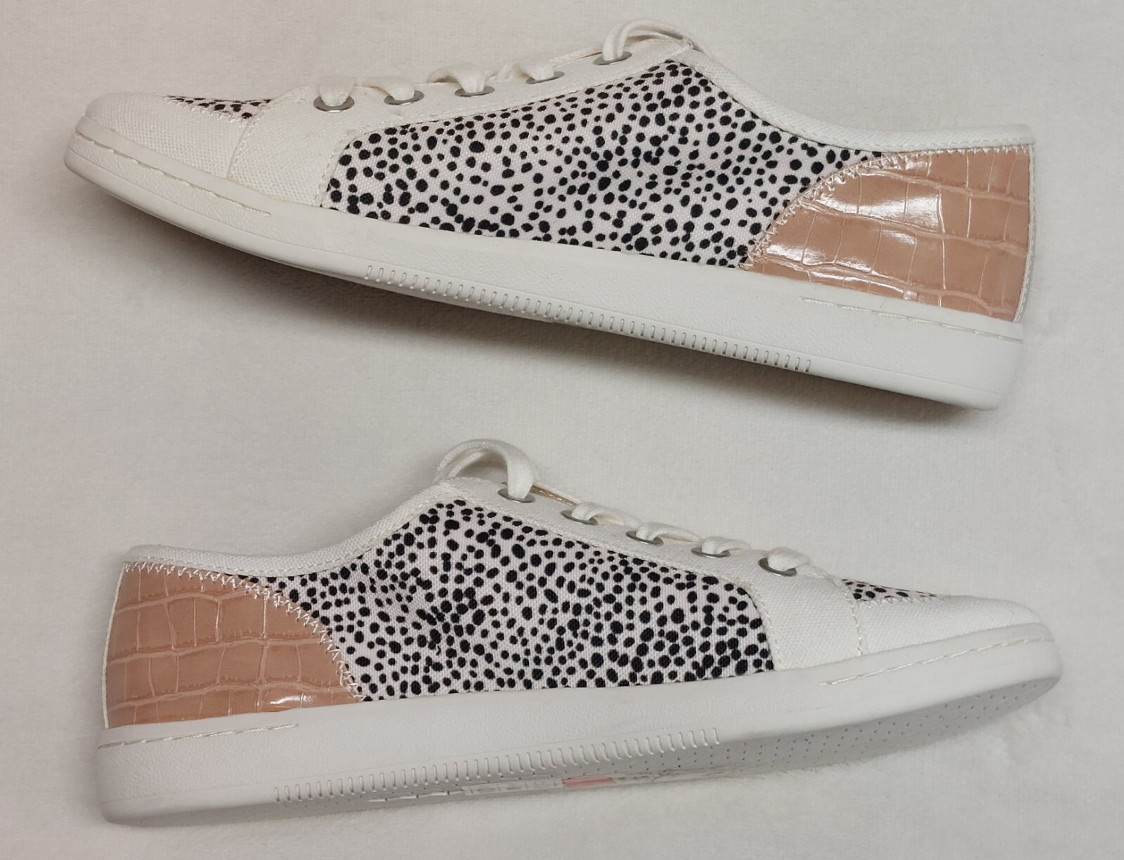 Dolce Vita Neza Lace Up Sneaker Black White Spotted Canvas Size 8.5