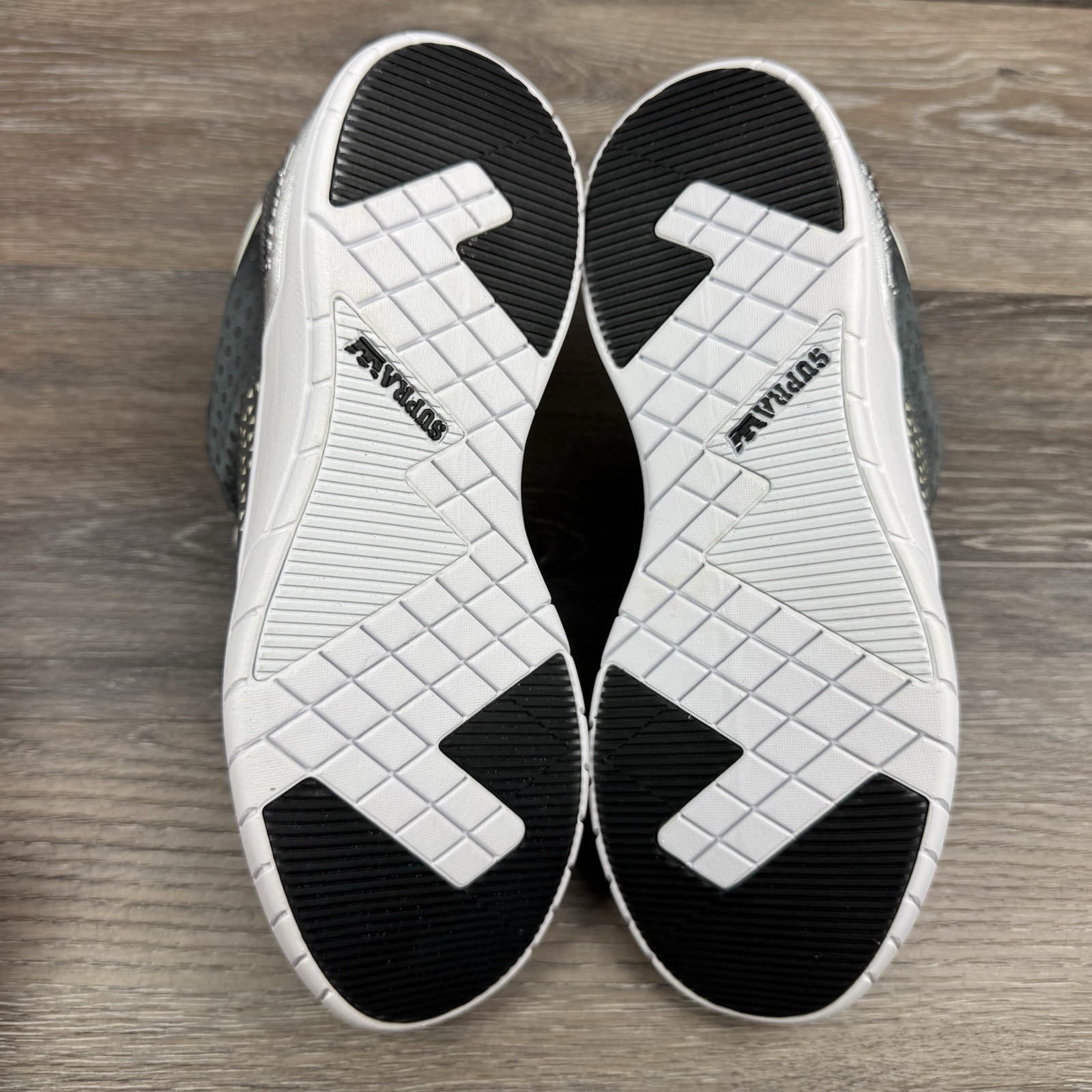 Supra Shoes Women Size 6 Scissor Grey Polka Dot White Lace up Skateboarding