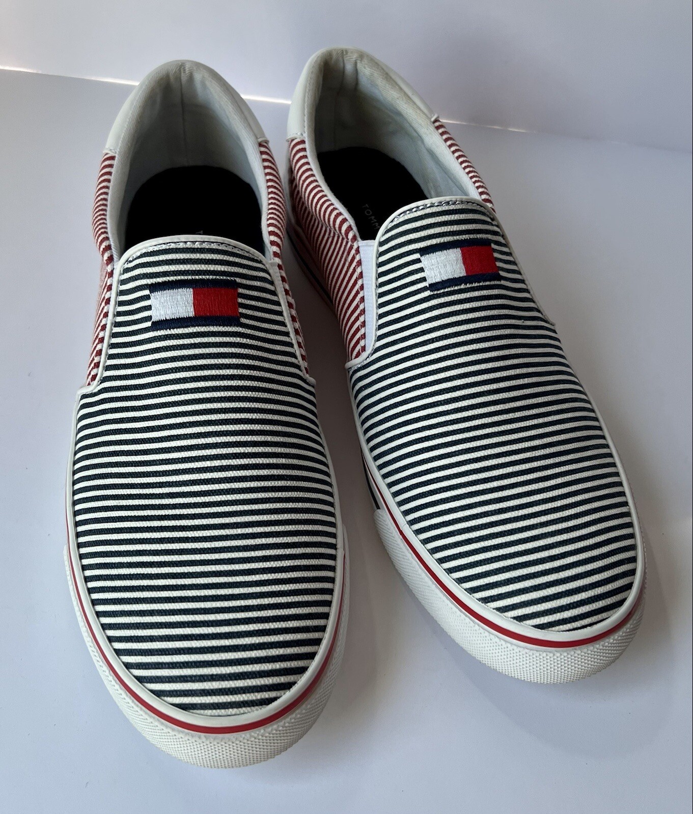 Tommy Hilfiger Women’s Fashion Sneaker Red/Blue Stripe 8.5