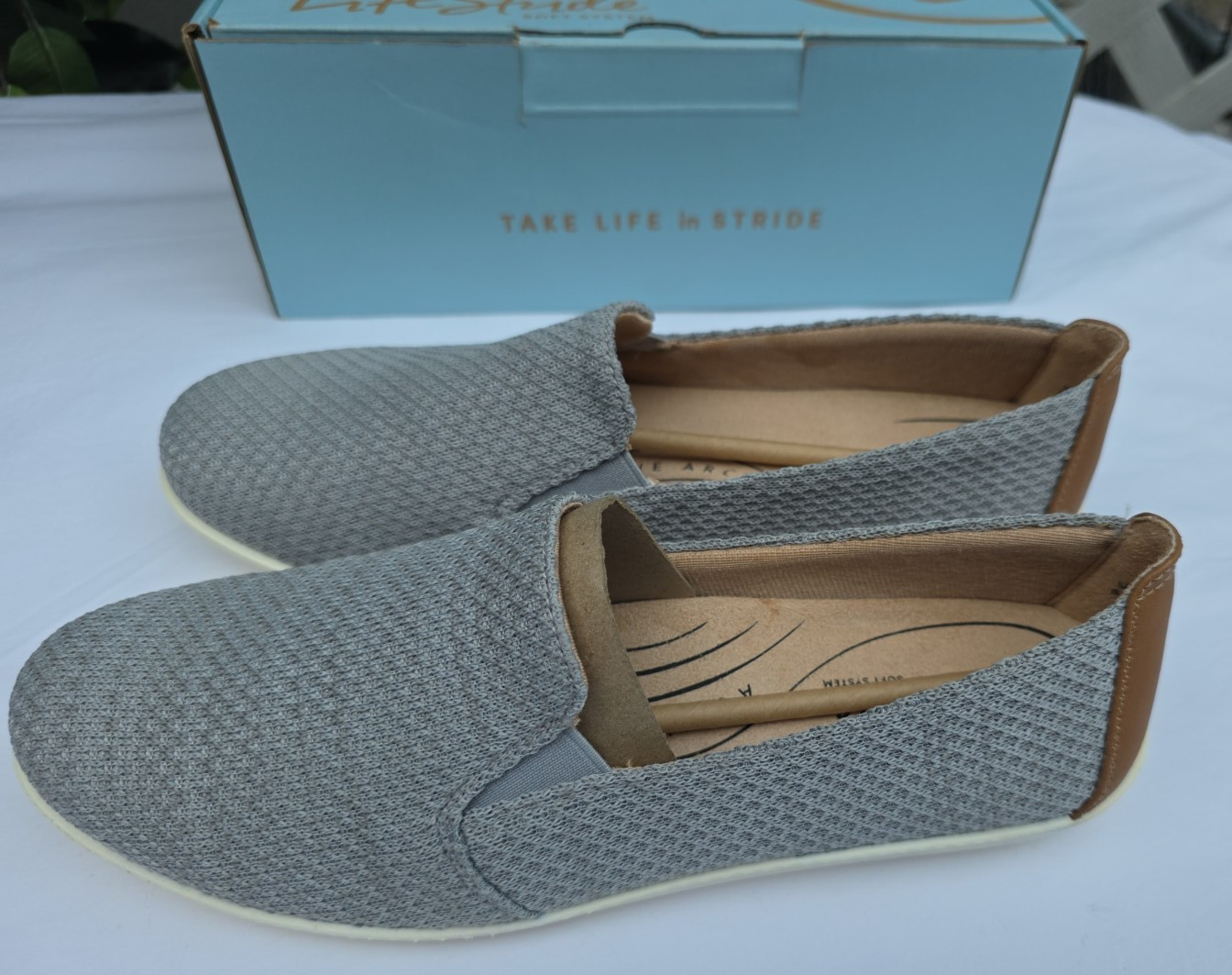 Lifestride Women’s Next Level Slip On Walking Shoes Gray/White Sz:8.5 New w/box
