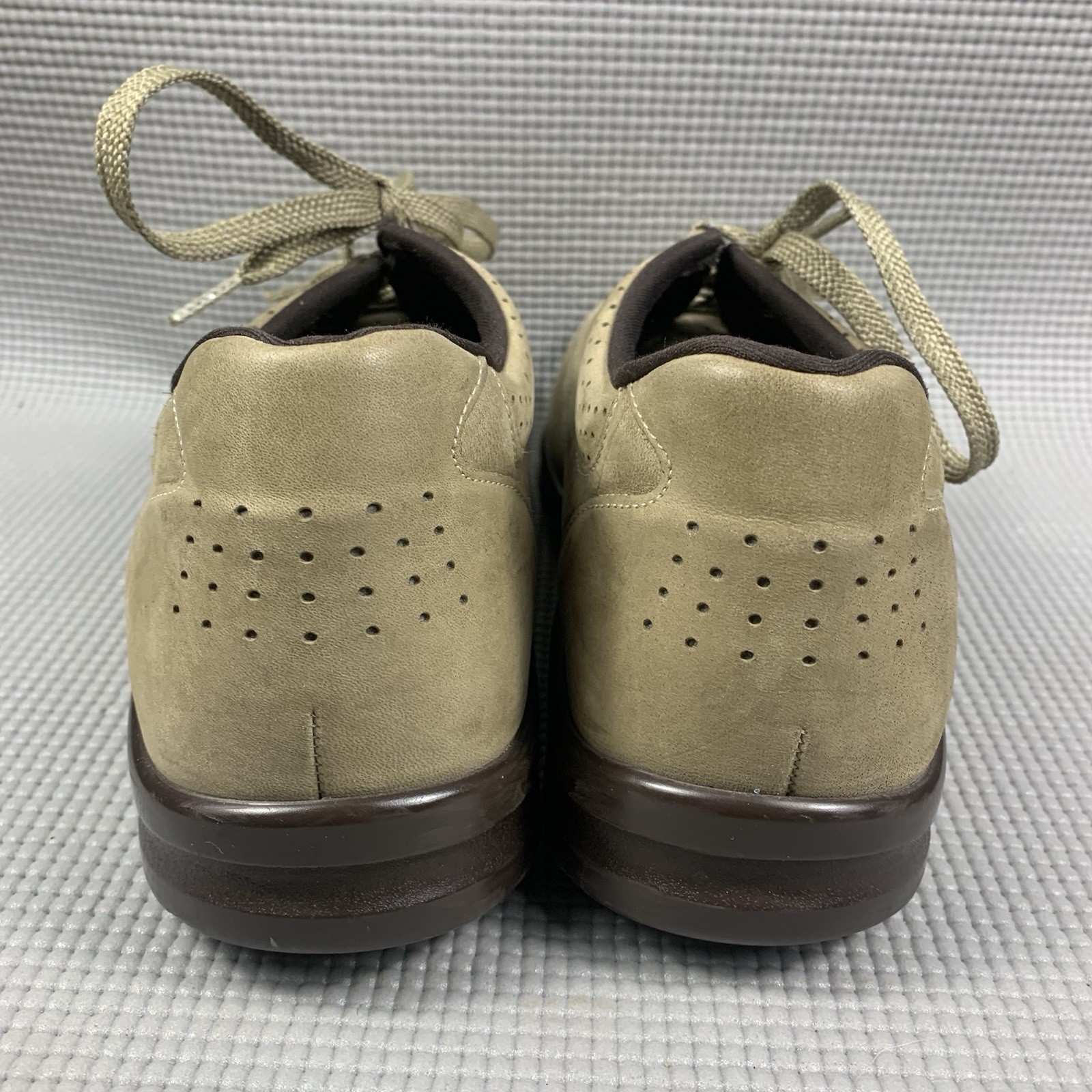 SAS Walk Easy Lace Up Shoes Womens Size 9.5 W Wide Tan Leather