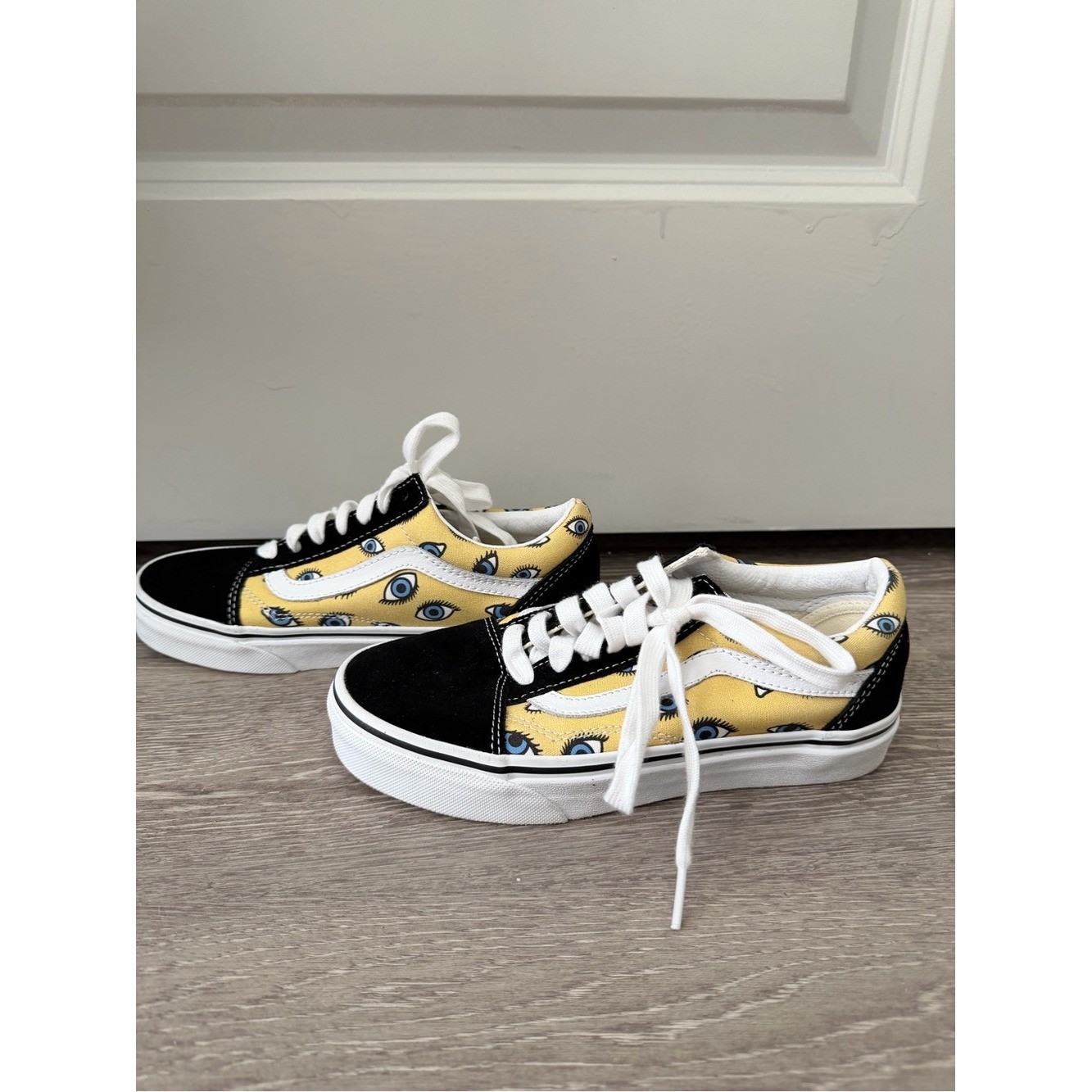 Vans Old Skool sneakers “Looking Glass” Evil Eye Pattern 4.5 Men – 6 Women