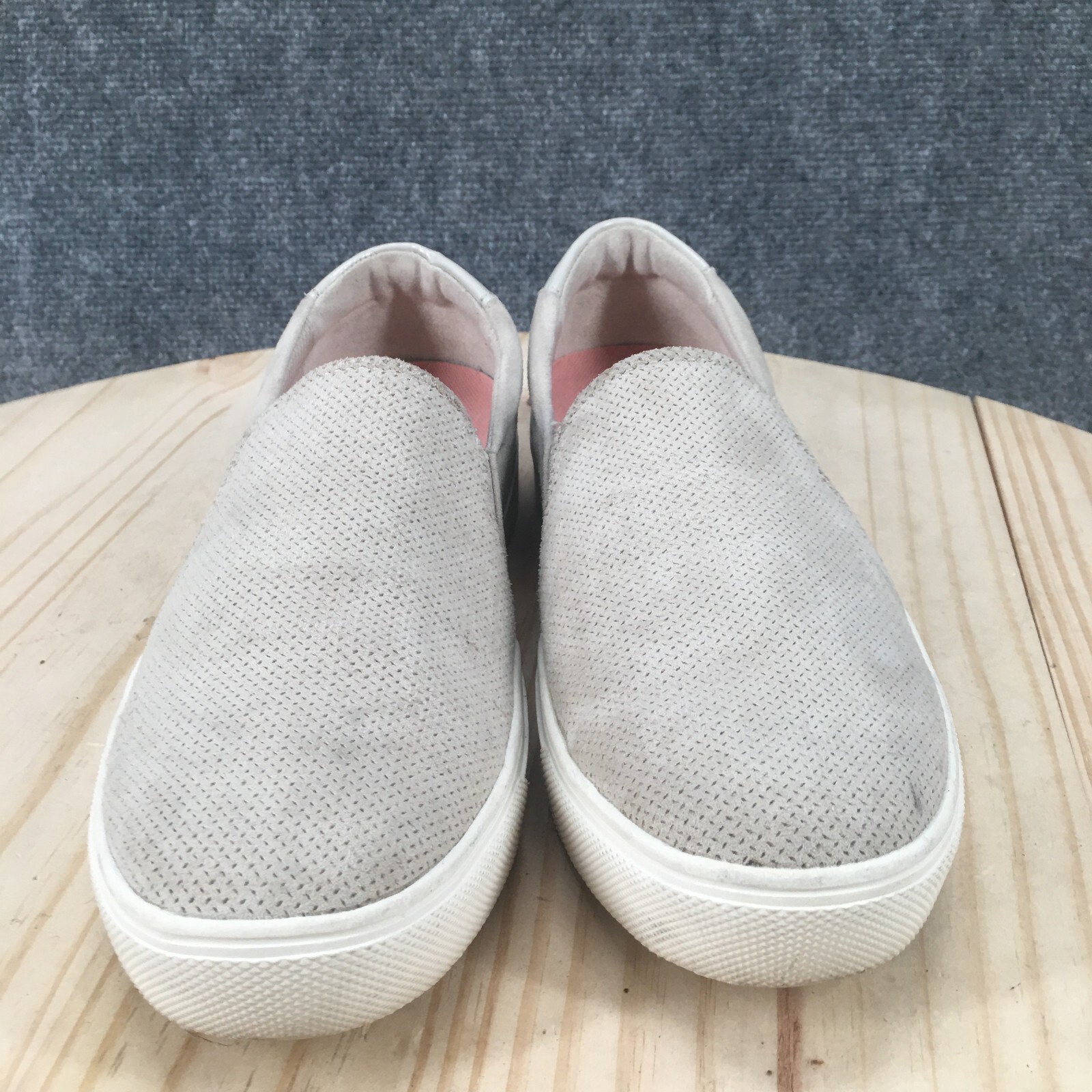 Dr Scholls Shoes Womens 8 M Nova Slip On Sneakers Gray Perforated Fabric Casual