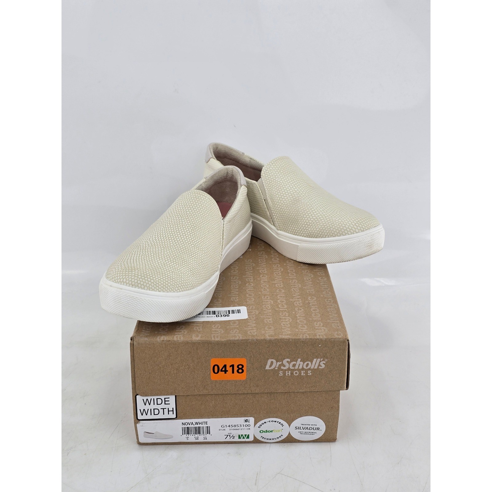 Dr. Scholl’s Nova Slip On Sneakers Womens 7.5W White Snake Pattern – Excellent