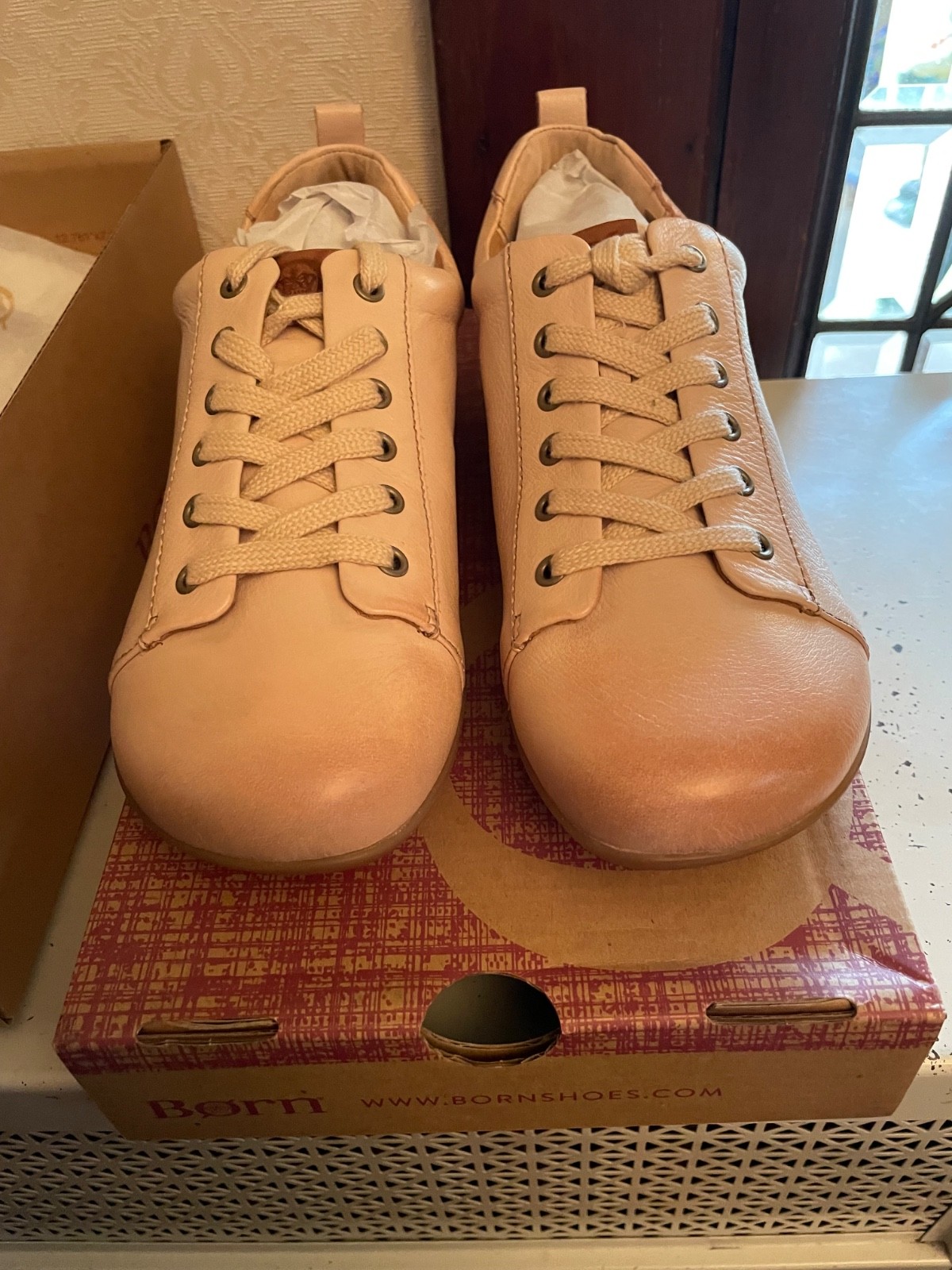 Born Rave Women’s US 8 Natural Nude Leather Comfort Lace-Up Travel Walking Shoe