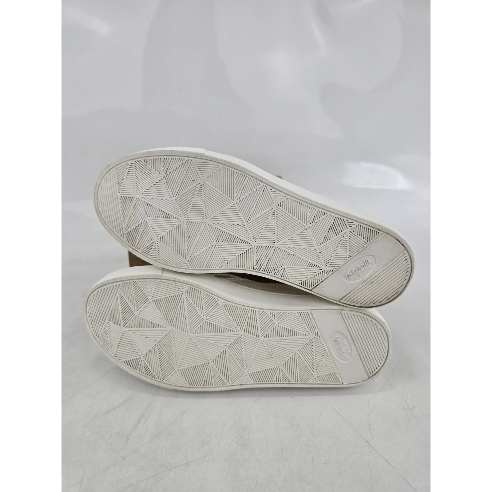 Dr. Scholl’s Nova Slip On Sneakers Womens 7.5W White Snake Pattern – Excellent