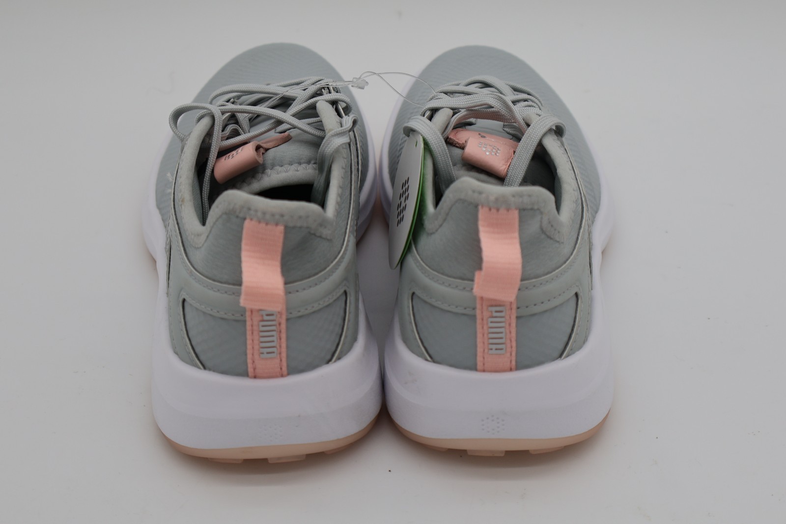 Puma Ignite Malibu Women’s Golf Shoes Size 6 Running Gray White Lace-Up Sneakers