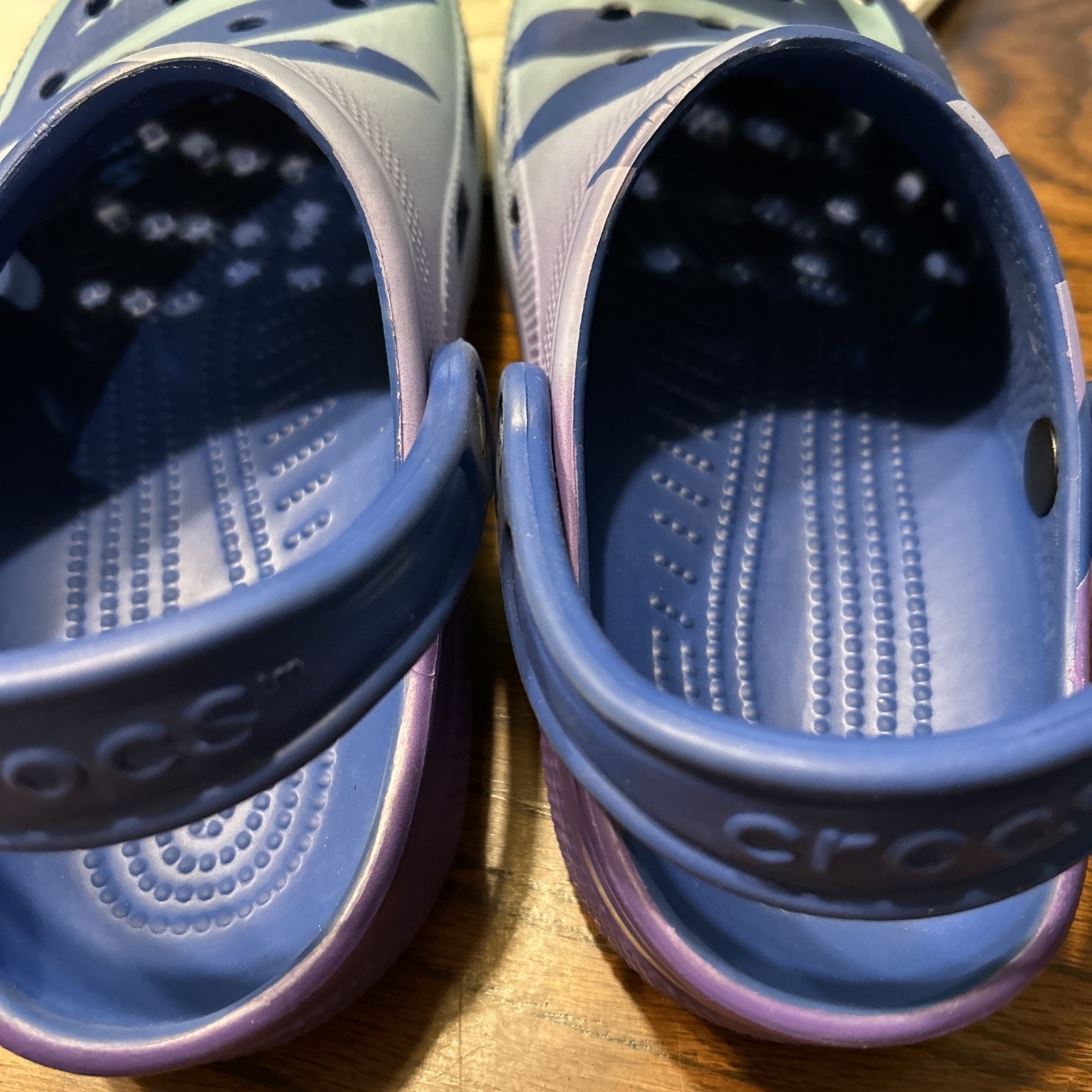 CROCS Adult Classic Clogs Slip On Shoes Waterproof Comfort Shoes – Tropics M4/W6