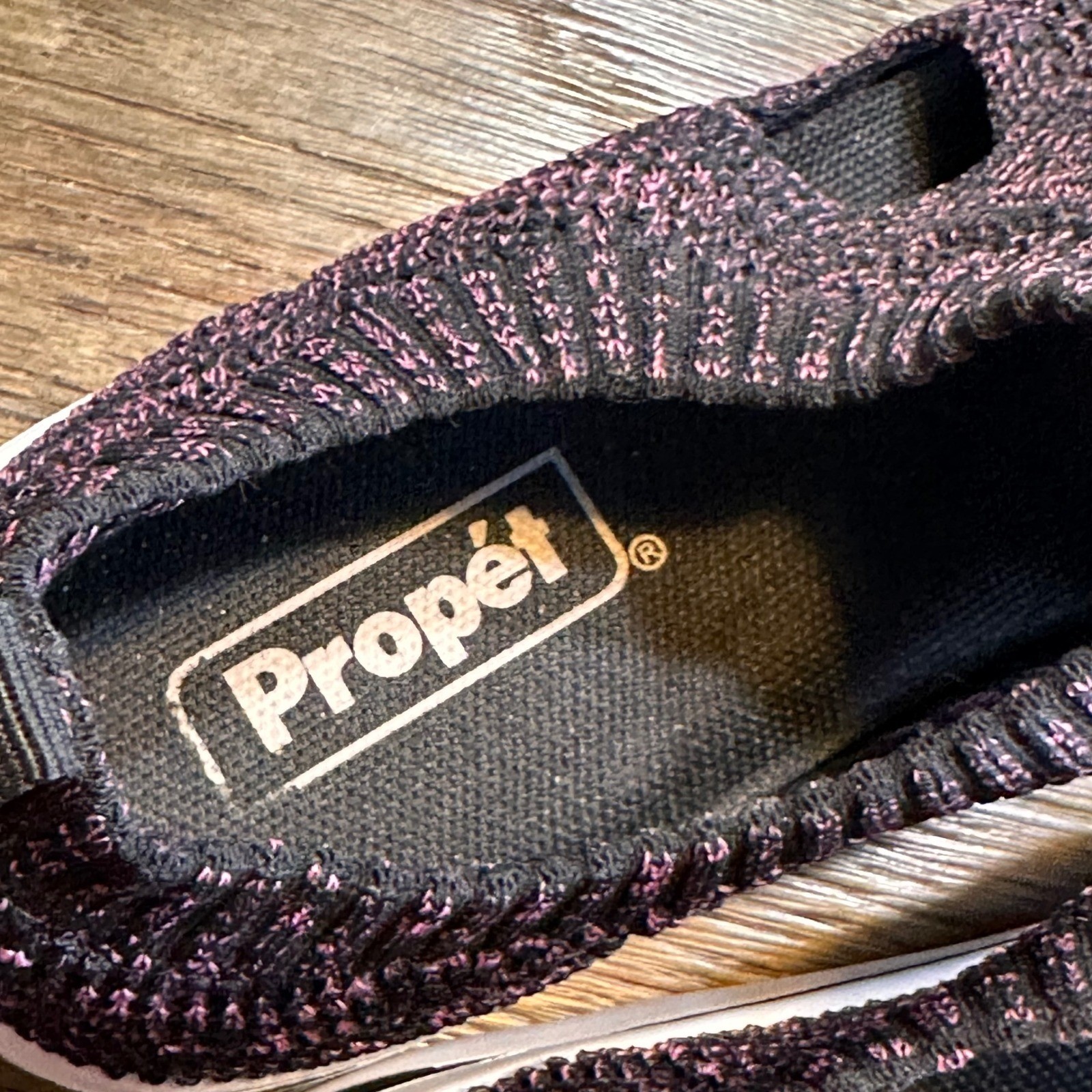 Propet Mary Jane TravelActiv AVID Black Berry Women’s 7 Narrow Comfort Sneakers