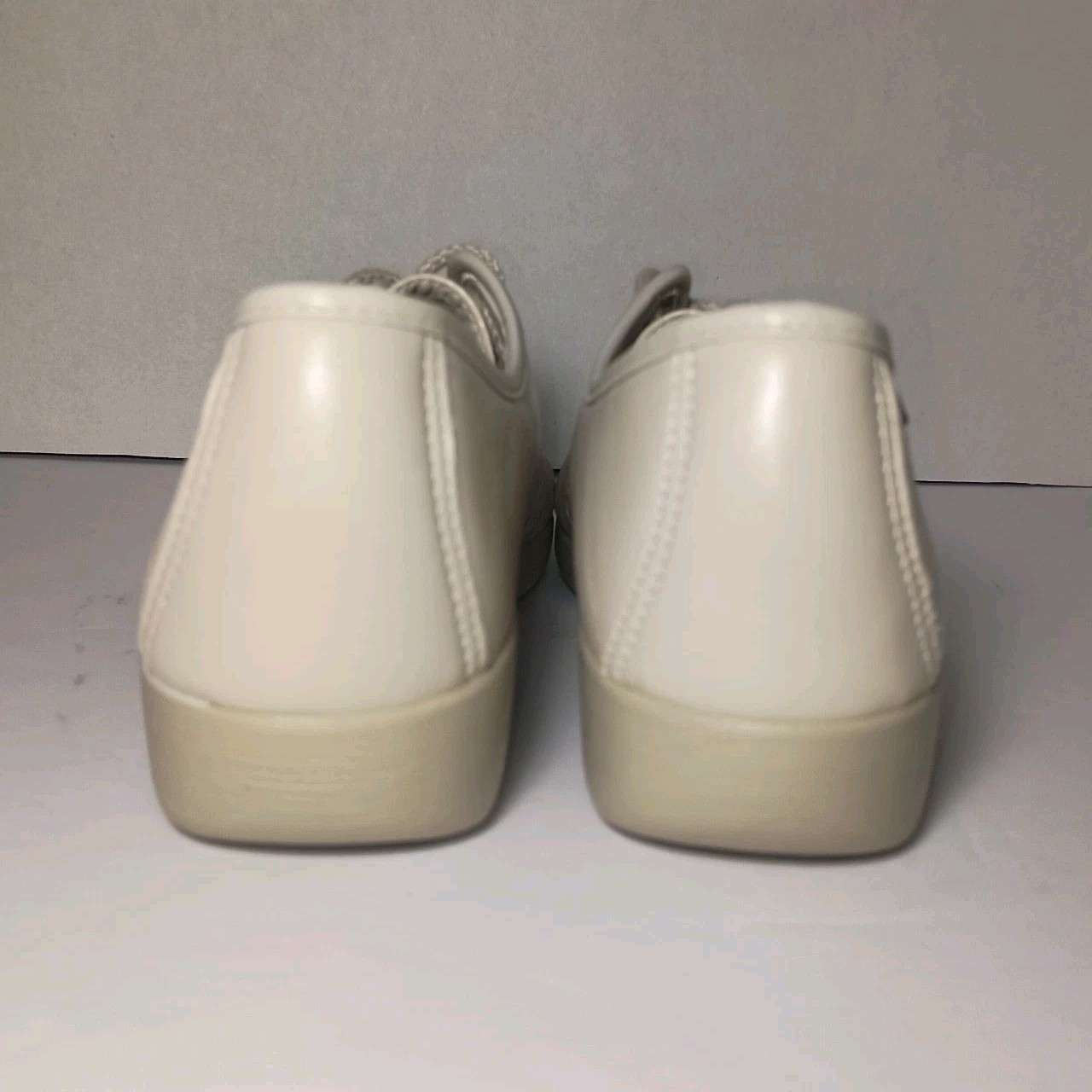 SAS Women’s Siesta Comfort Shoes In Bone Size 9 Made In USA Handsewn