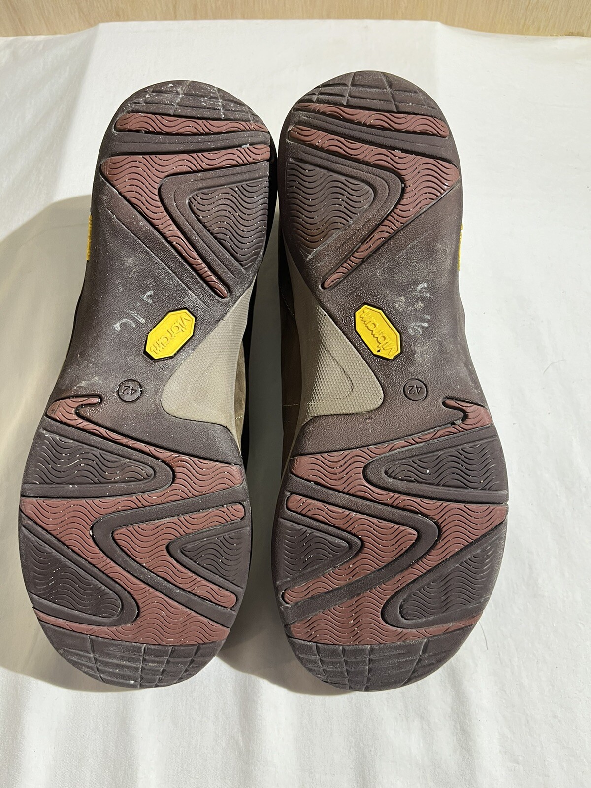 Women’s Dansko Patti Vibram Casual Shoes Brown Suede Nubuck Slip On sz 42 GUC