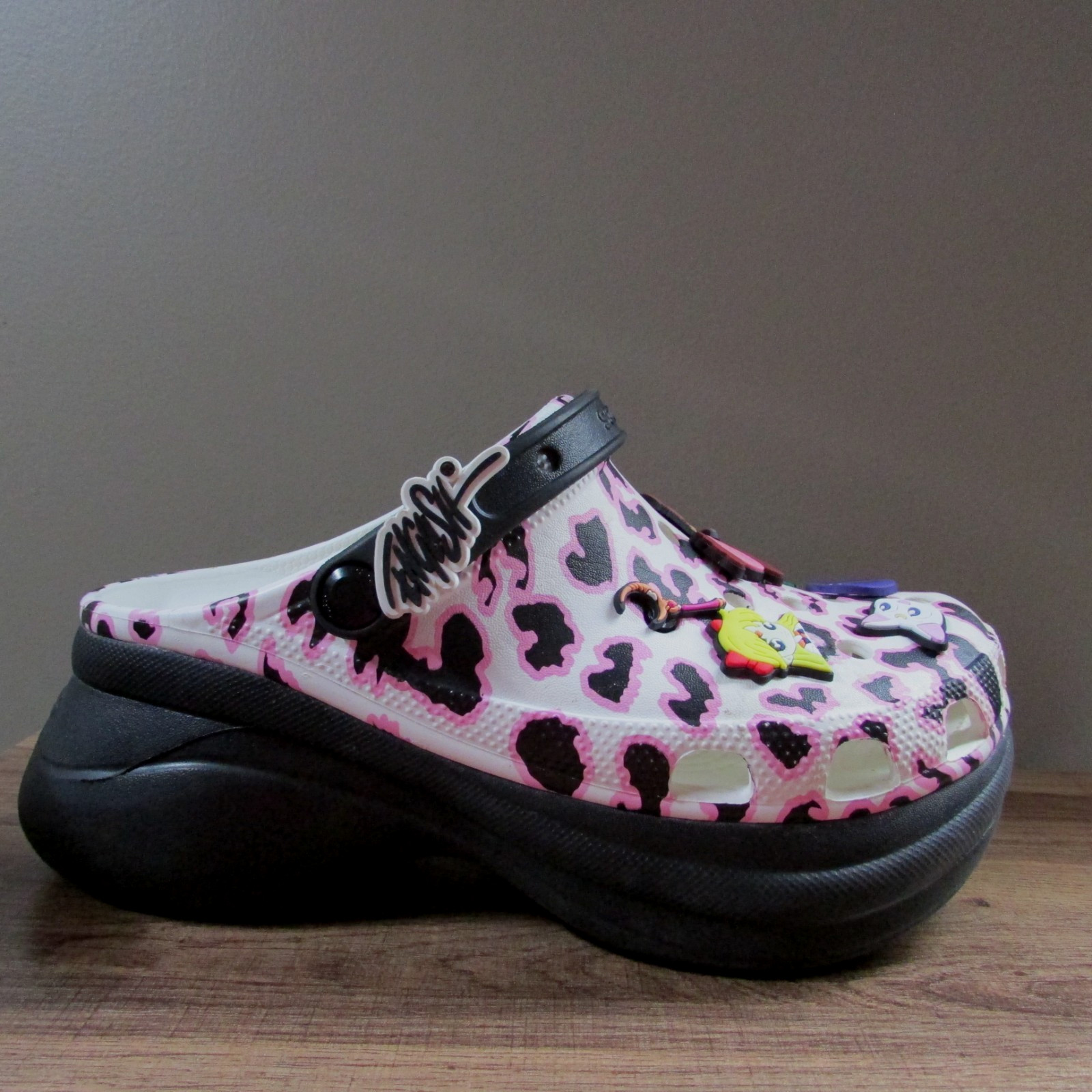 CROCS Ron English Party Animals Bae Limited Edt platform leopard/jibbitz clogs 9