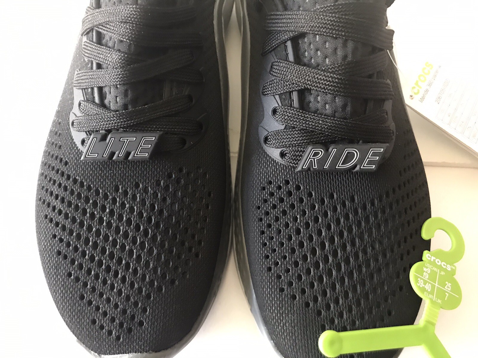 WOMEN’S CROCS BLACK/SLATE GREY LITERIDE 360 PACER SNEAKERS SHOES SIZE 9 NWT