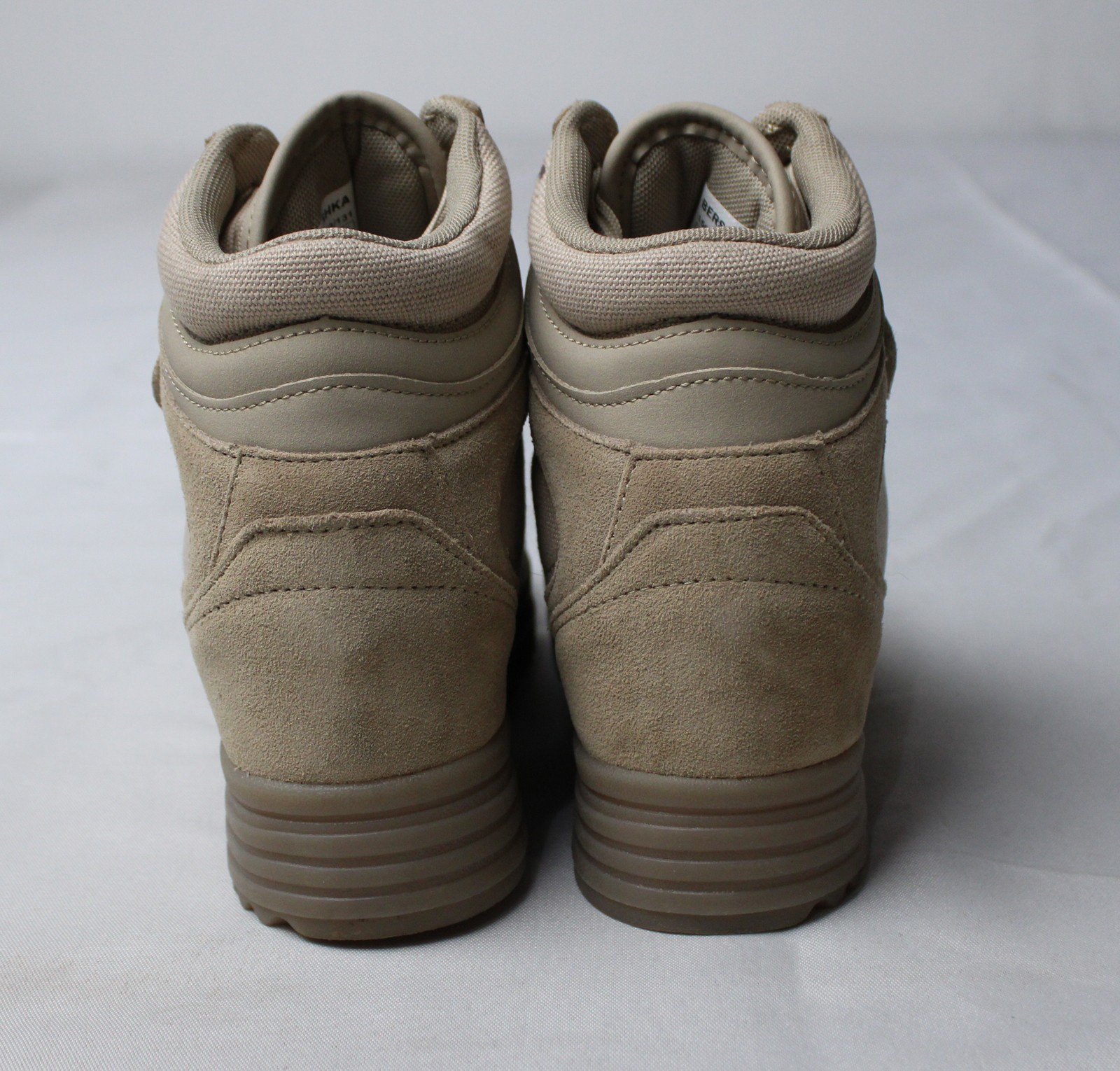 Bershka Women’s High-Top Inner Wedge Sneakers AC2 Beige Size: US:5 EU:35 UK:2