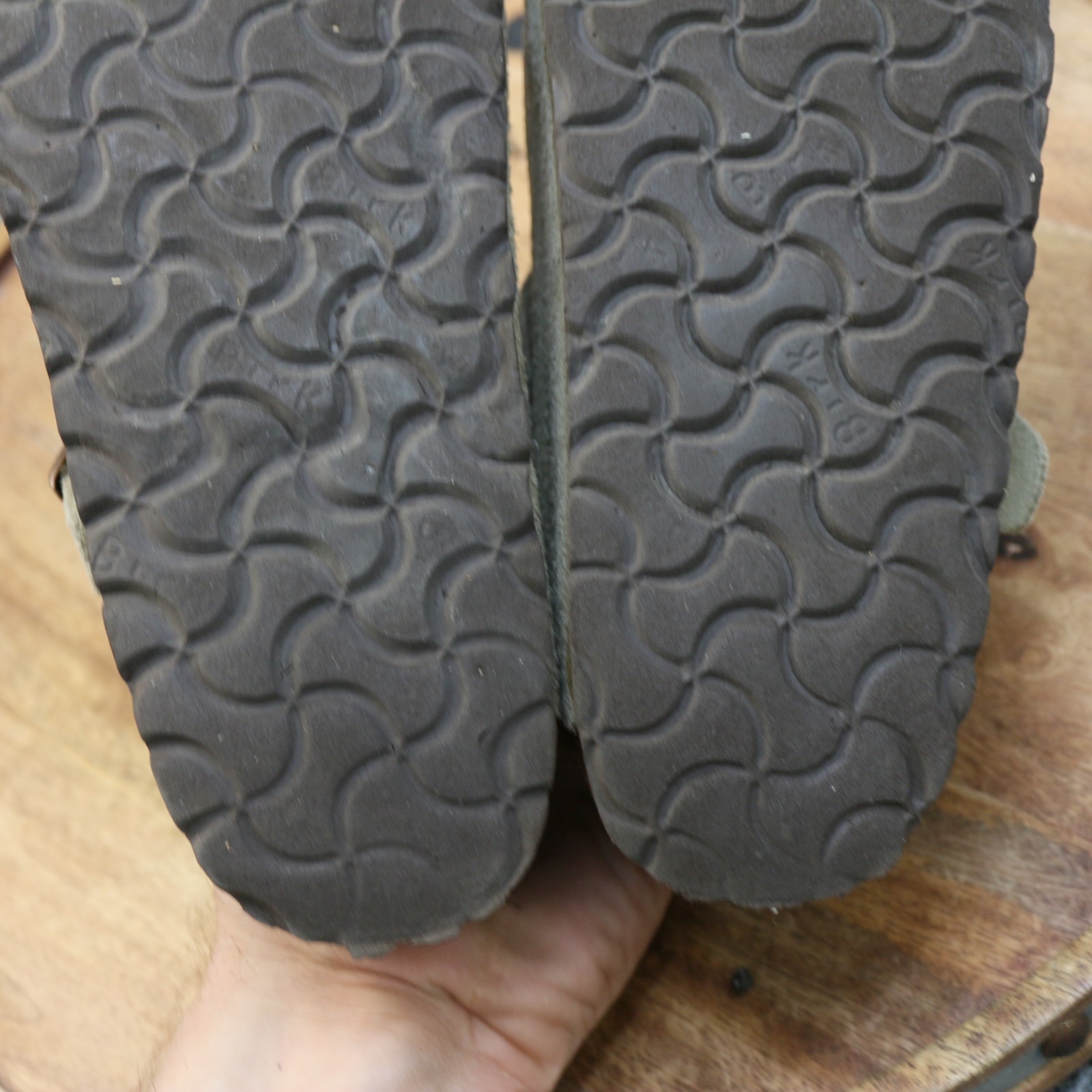 Birkenstock Boston Soft Footbed Taupe Suede Leather Clogs Womens 36 US 5 Narrow