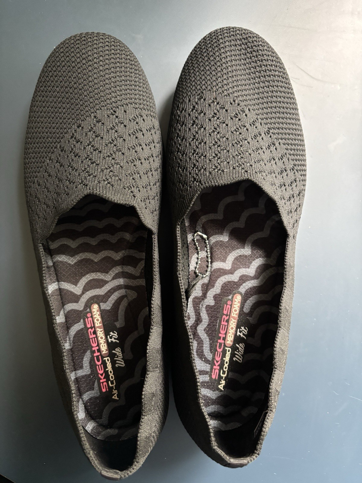 Skechers Memory Foam Black Slip-on Shoes, Women’s 11 Wide Fit