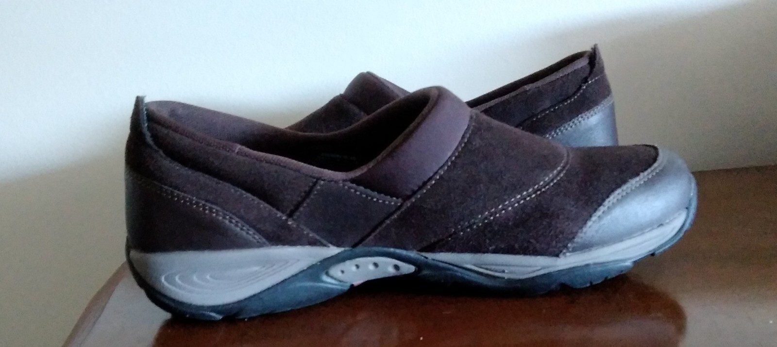 Easy Spirit Explore 24 Brown Suede/Textile Slipon Womens 9N/40 Comfort Shoes