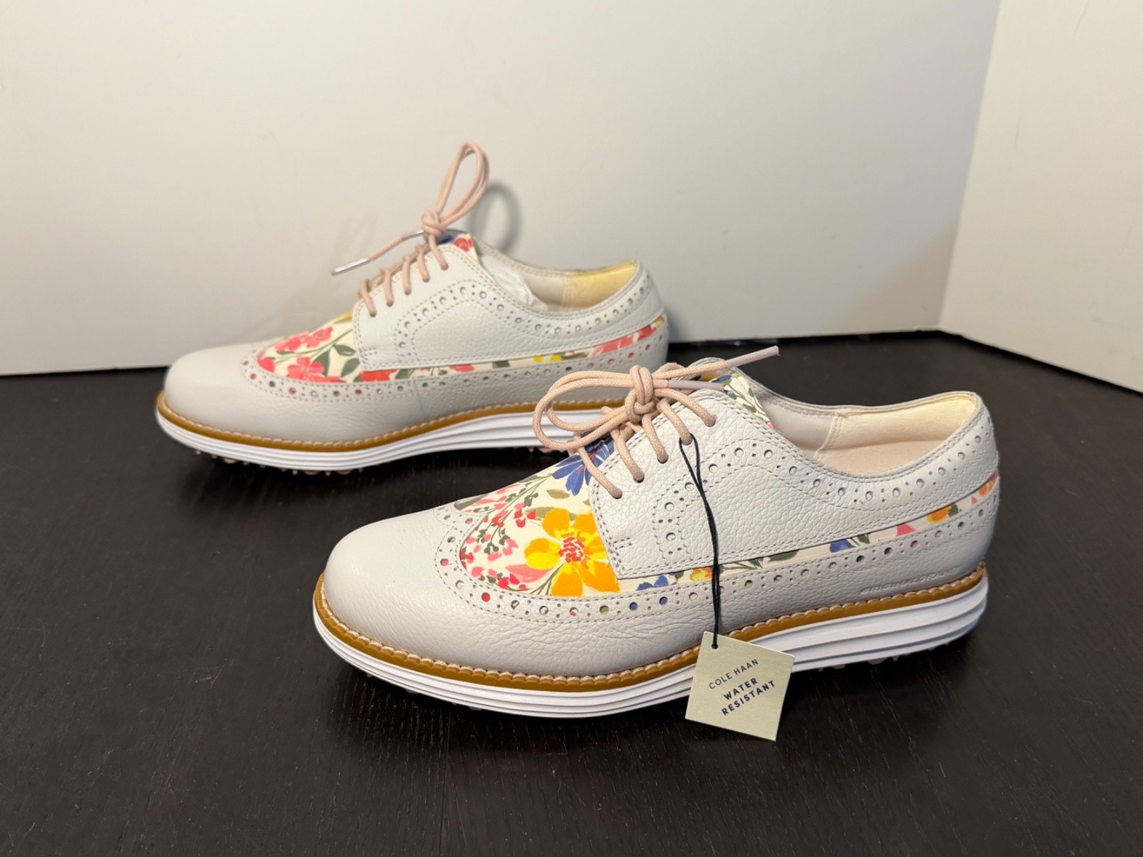 Cole Haan Original Grand Wing Oxford Golf Shoes Floral Print/White Womans 7B