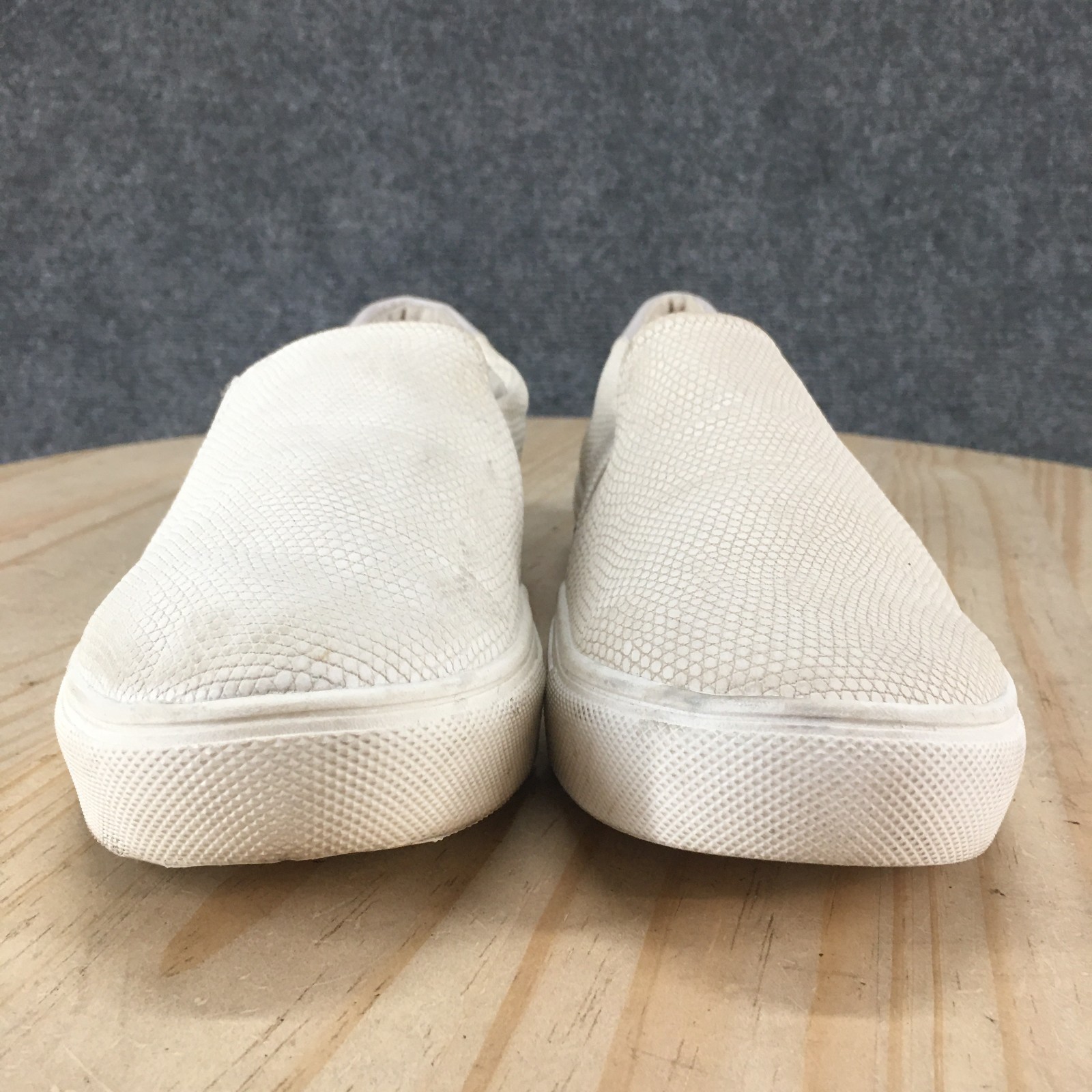 Dr. Scholls Shoes Womens 7.5 M Nova Slip On Sneakers Beige Faux Leather Comfort