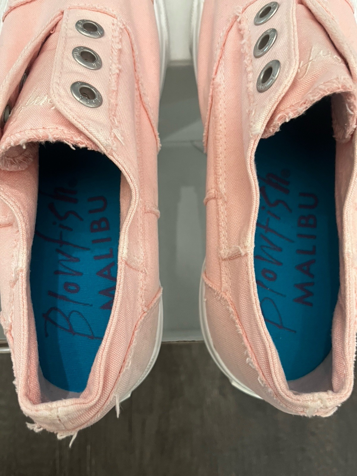 Blowfish Malibu Play Pink Slip On Laceless Sneakers Women’s Size 7.5 New In Box