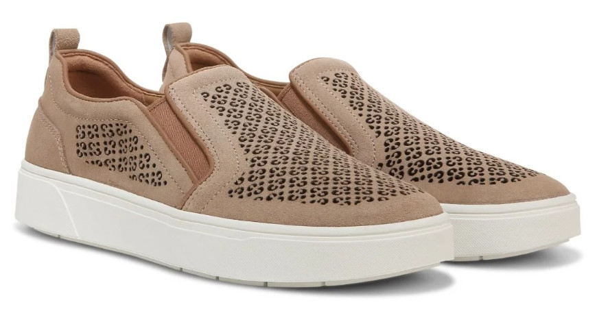 Vionic Kimmie Perf Sneaker Wheat Leather Women’s sizes 5-11/NEW! MEDIUM