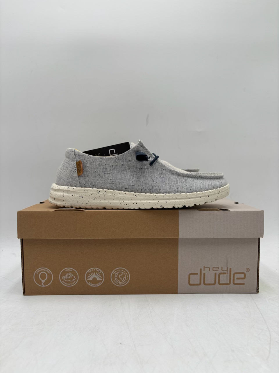 Hey Dude WENDY CHAMBRAY Women’s NEW Slip-On Shoe White/Blue Multiple Sizes