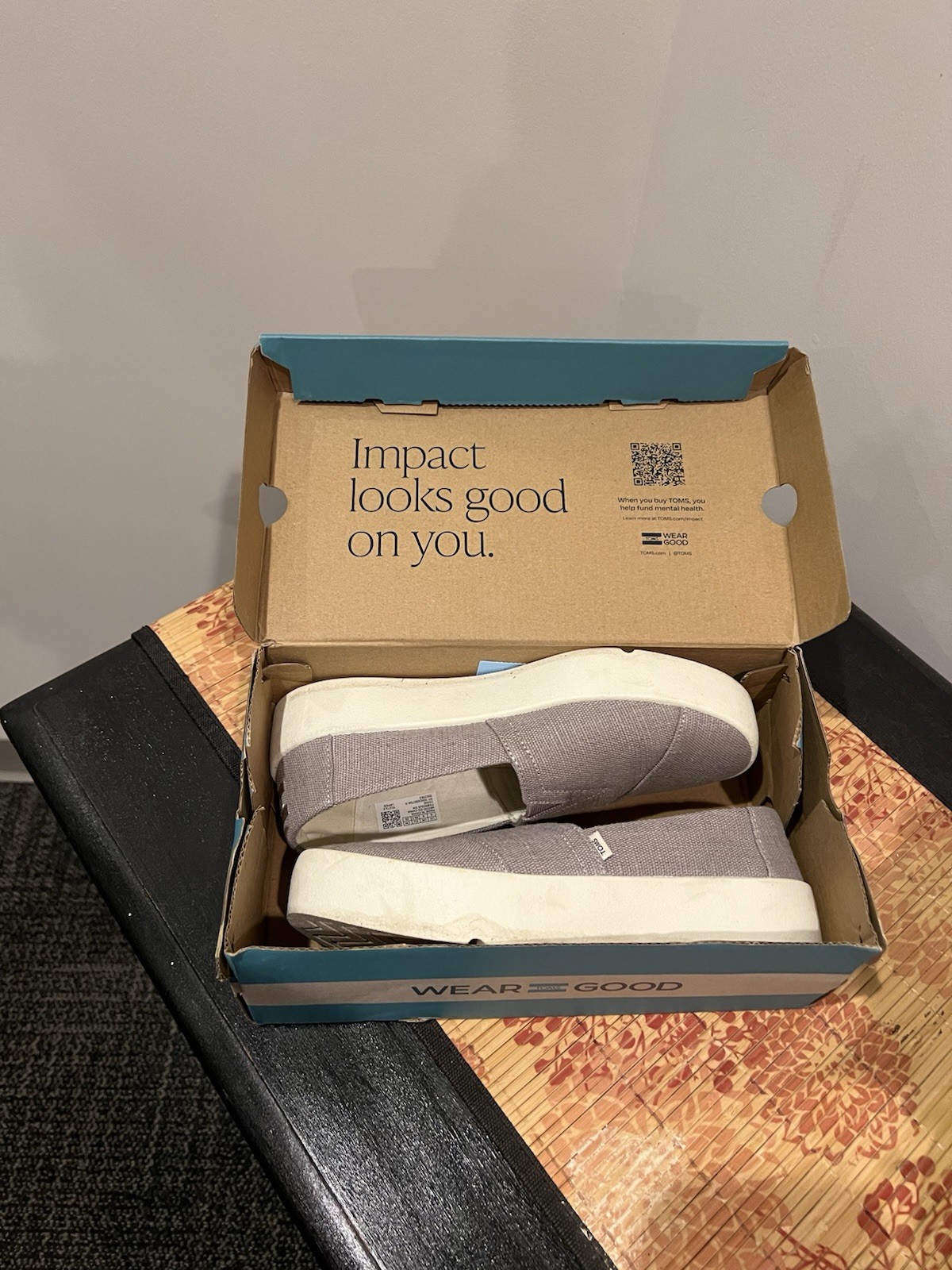 TOMS Women’s Verona Platform Slip On Sneakers Shoes Dove Grey Sz 8 Canvas W/Box