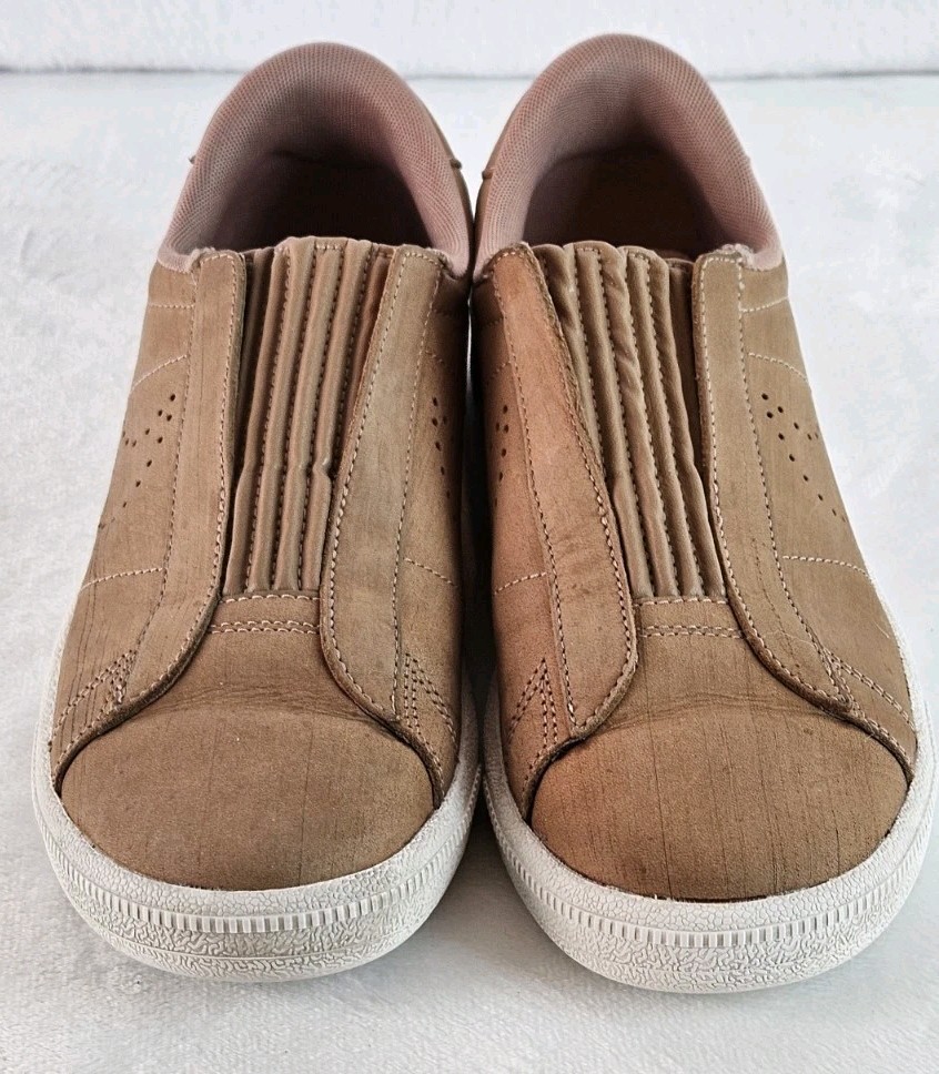 Vintage 2017 NIKE Tennis Classic Ease Shoes Women’s 7 Brown Sneakers 896504-200
