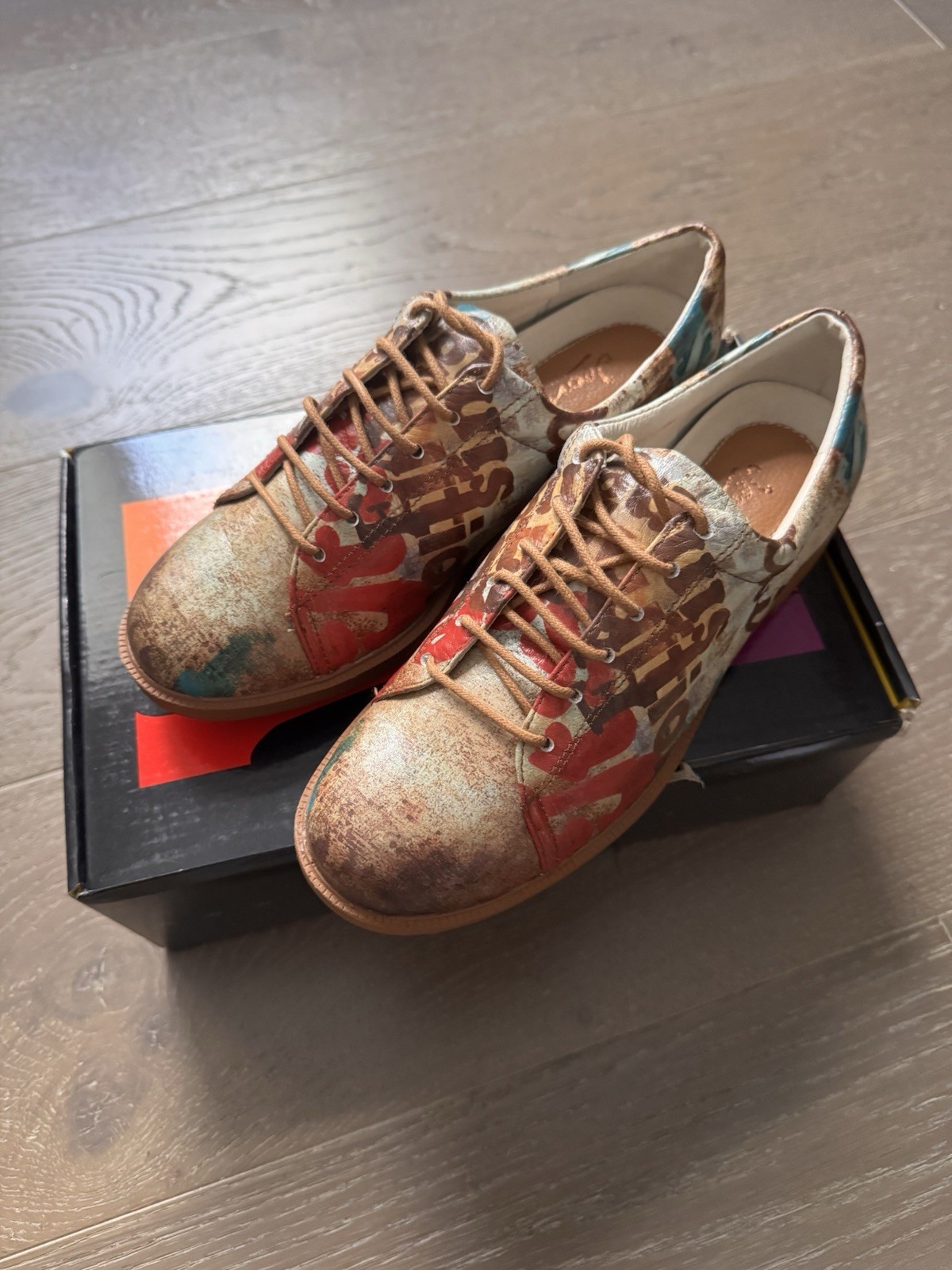 Icon wearable art Leather golf walking shoes size 37