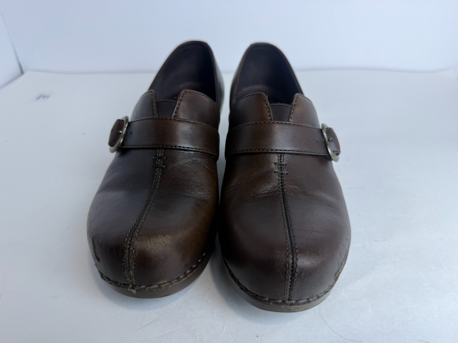 Dansko Tamara Womens 39 US 8.5/9 Brown Leather Buckle Clogs Loafers