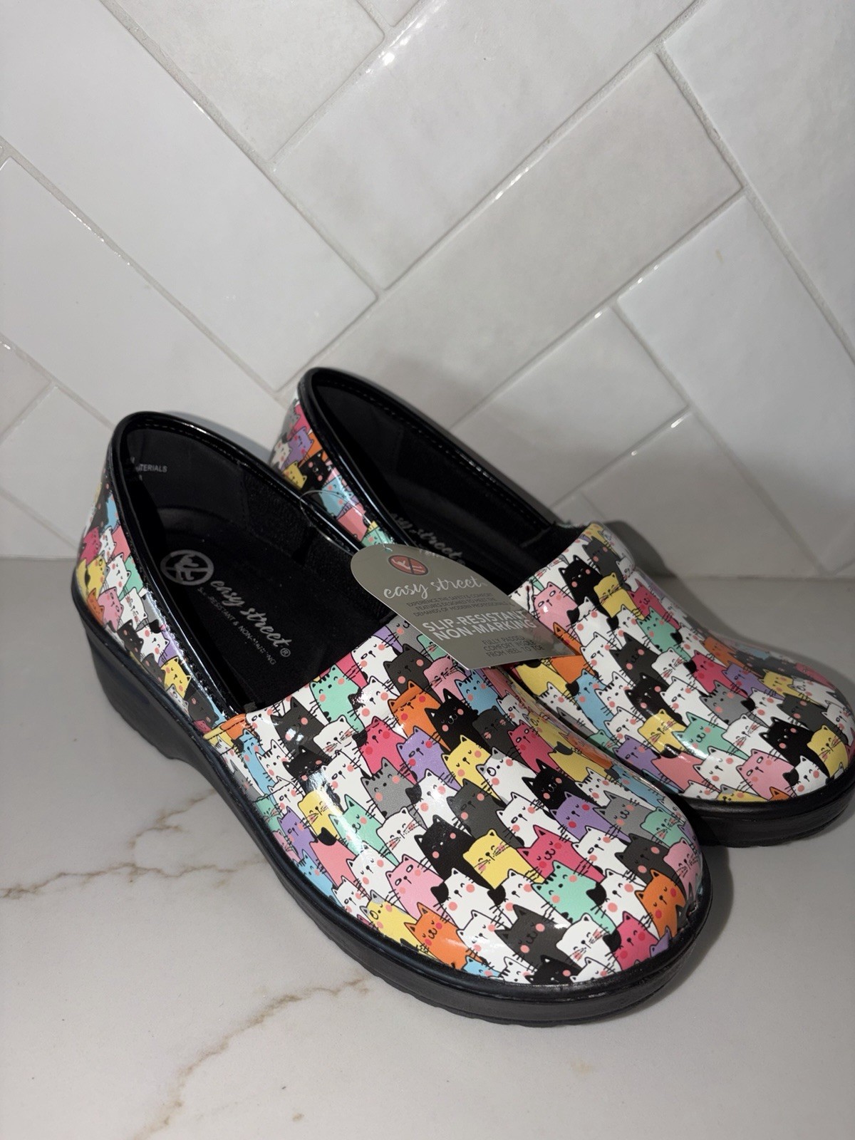 Easy Works by Easy Street Lyndee Cat Slip Resistant Nurse Work Shoes clogs 8.5