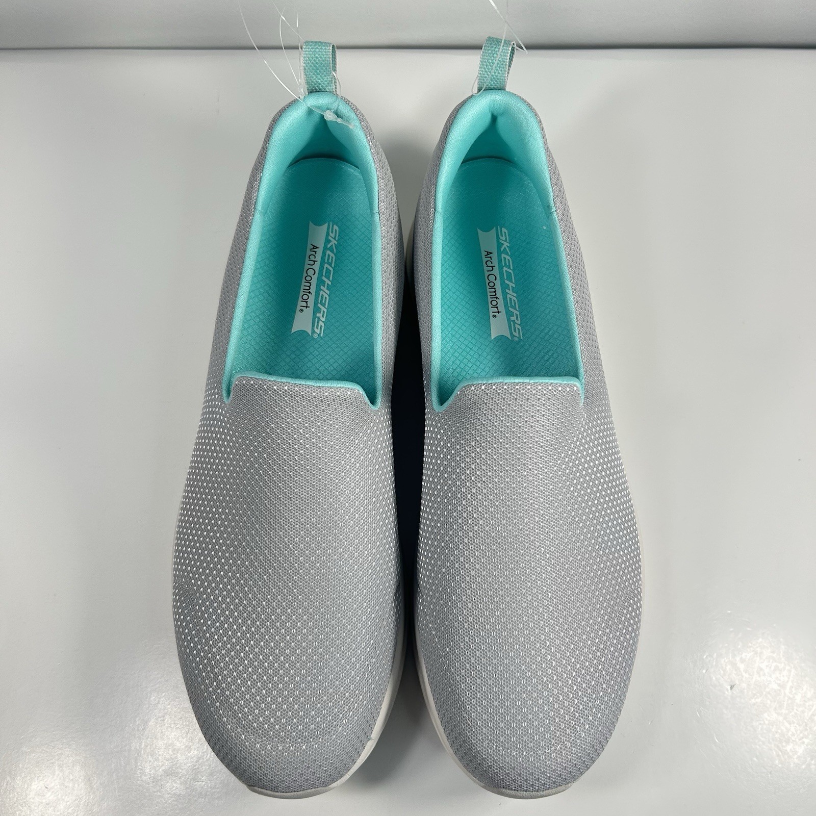 New Skechers Arch Support Shoes Women’s Size 11 Slip On Walking Light Grey Aqua