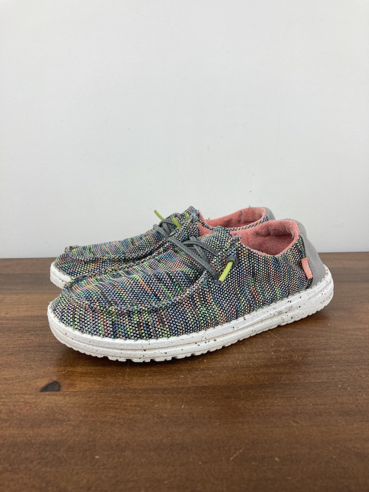 Hey Dude Wendy Sox Peacock Pink Slip On Casual Loafer Shoes Women’s Size 6.