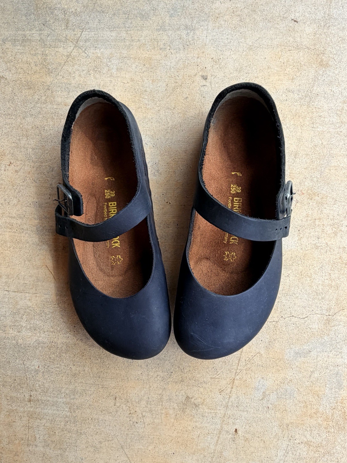 Birkenstock 39 Montova Black 100% Leather