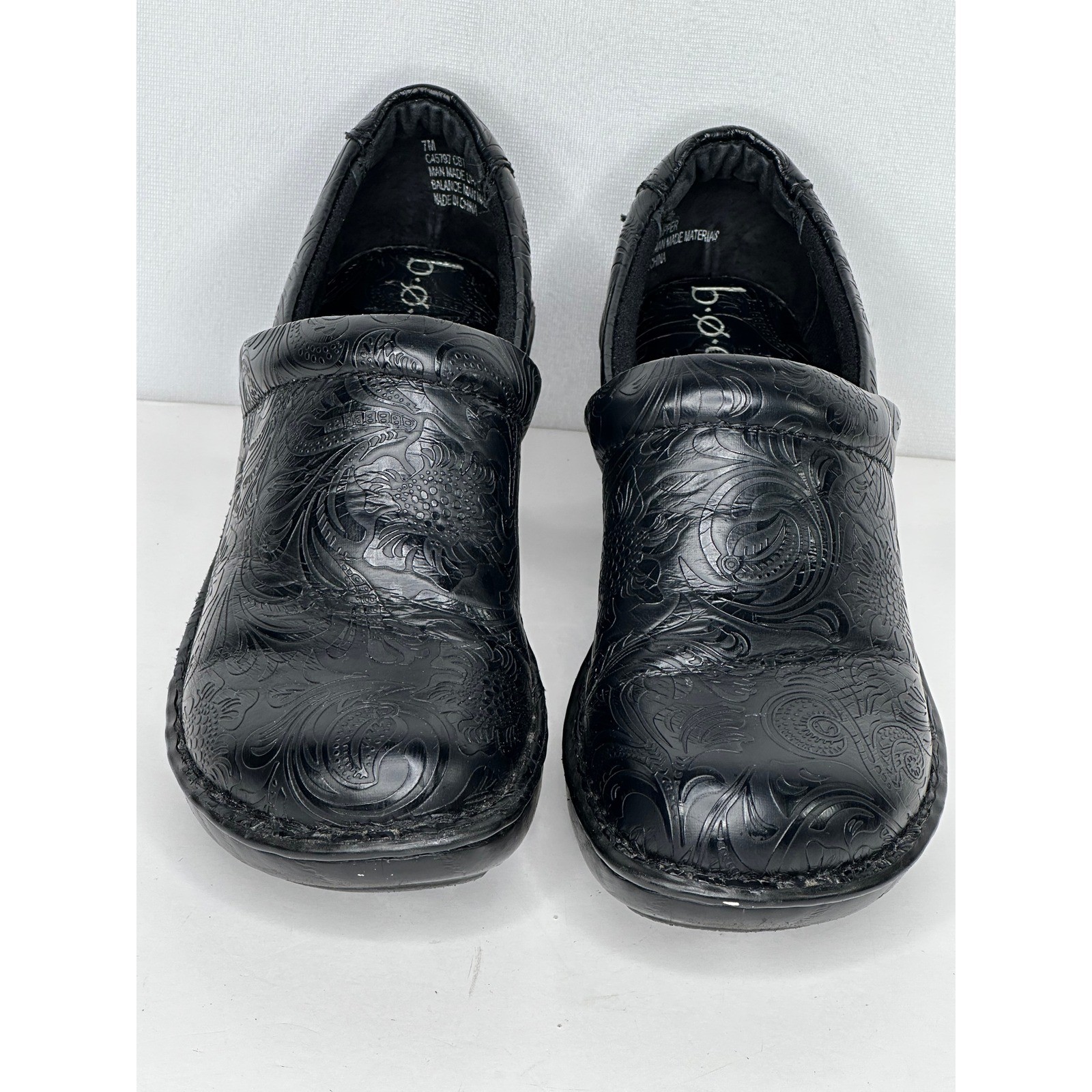 b.o.c. Born Concept Clogs Black Embossed Floral Paisley Bohemian Sz 7