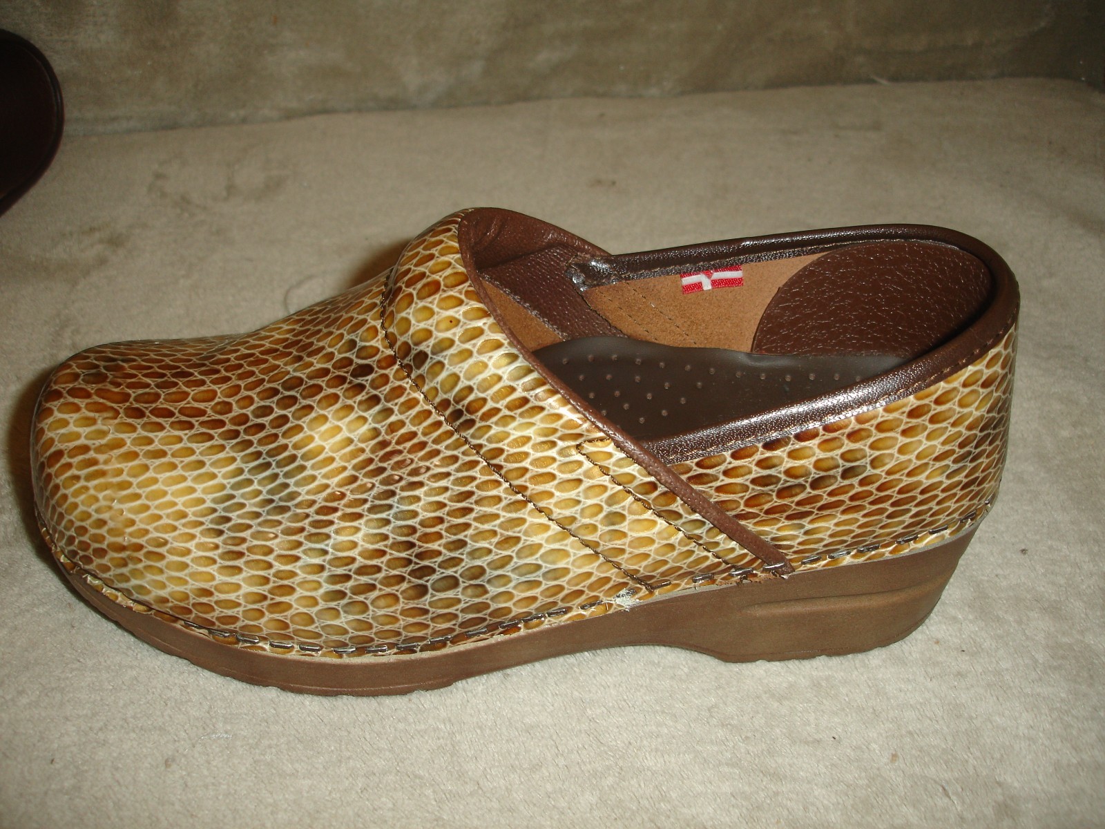 Sanita The Original Danish Clog Ladies Slip On Shoes Snakeskin Print EU 38 US 7