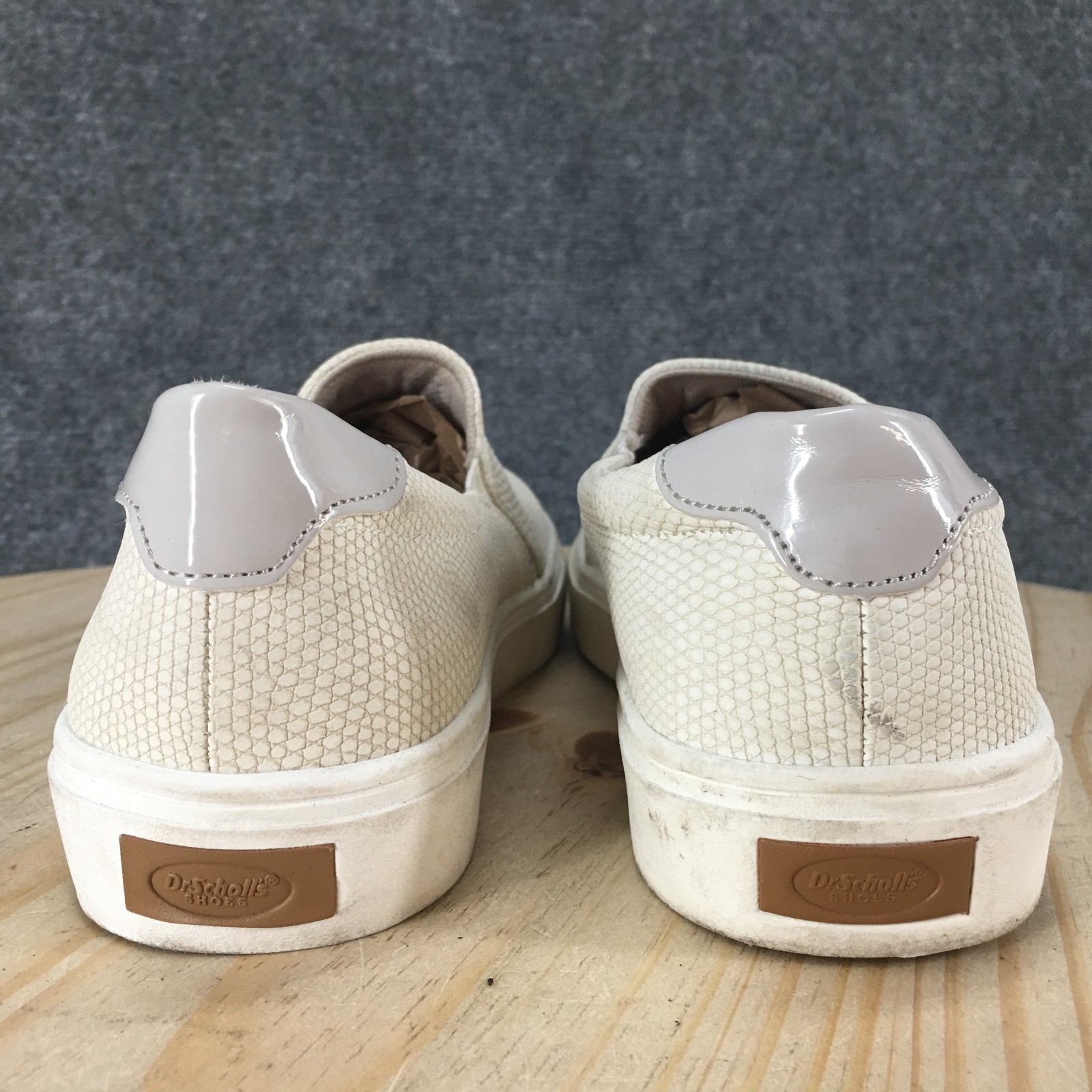 Dr. Scholls Shoes Womens 7.5 M Nova Slip On Sneakers Beige Faux Leather Comfort