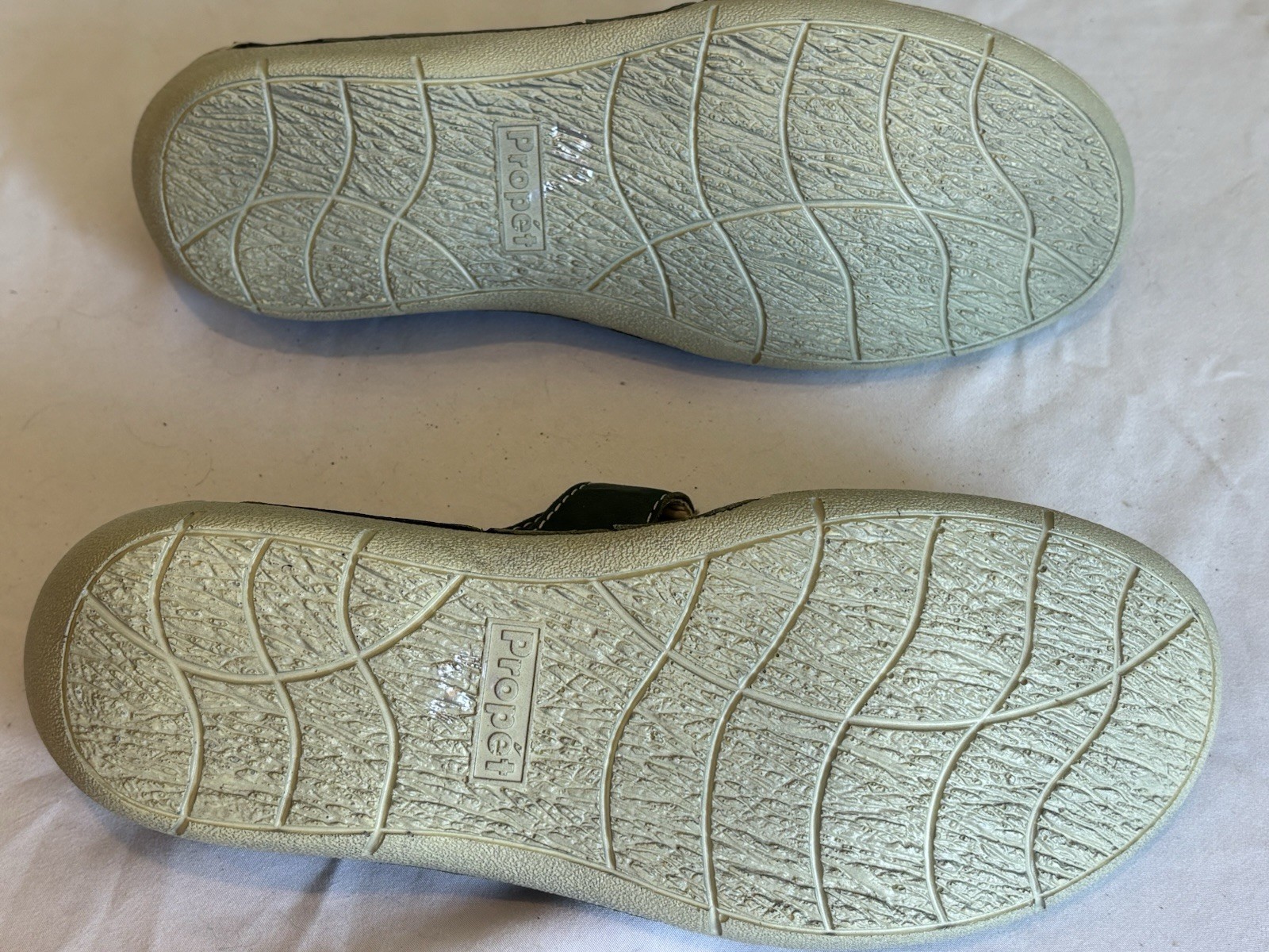 Propét Womens 7.5 Mary Jane Chickadee Green Ortholite Leather Suede Hook & Loop