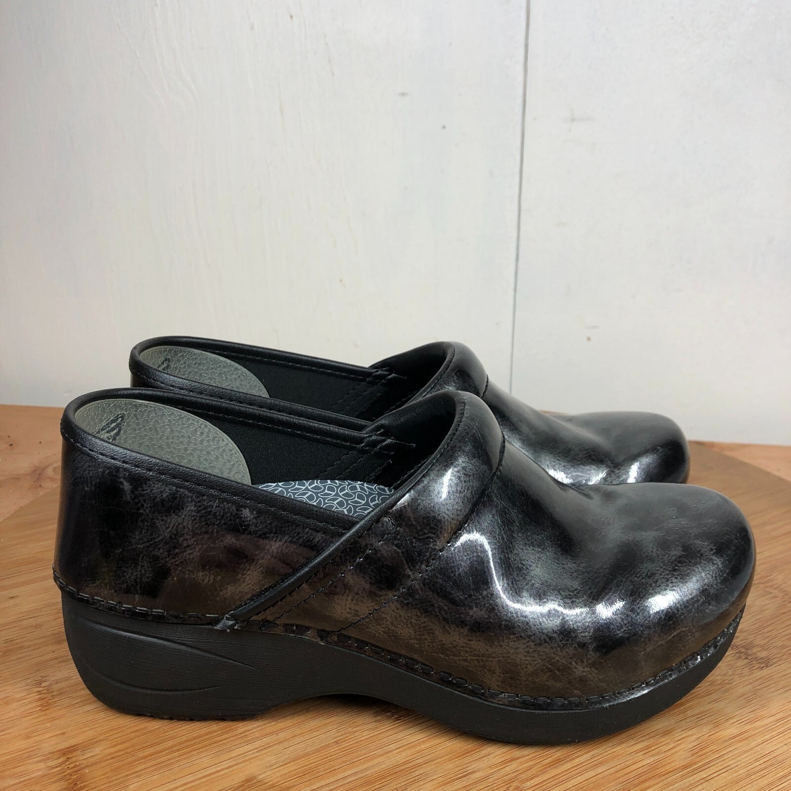 Dansko Womens size 37 shoes black XP 2.0 Slip On Professional Nursing clogs